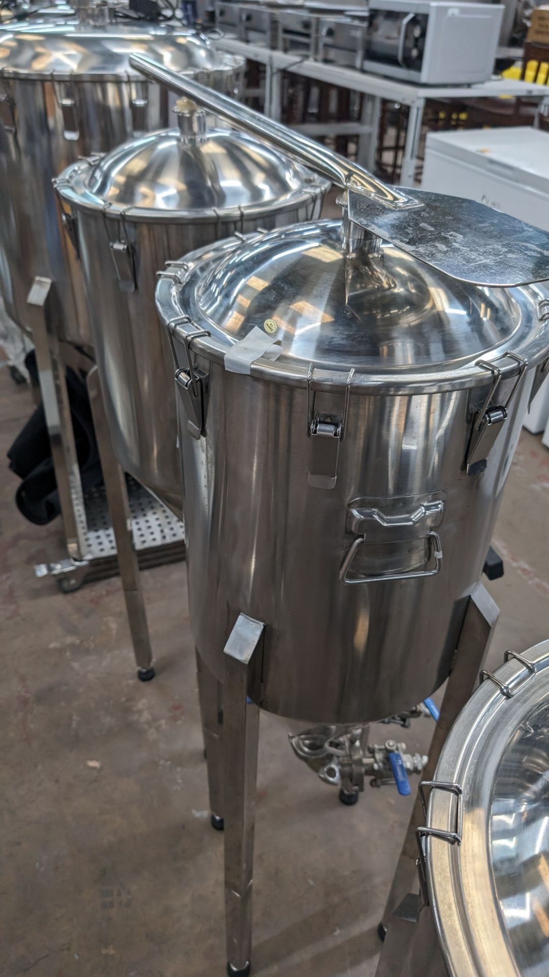 2 off SS Brewtech (Brewing Technologies) stainless steel static conical fermenters. Each fermenter - Image 11 of 12