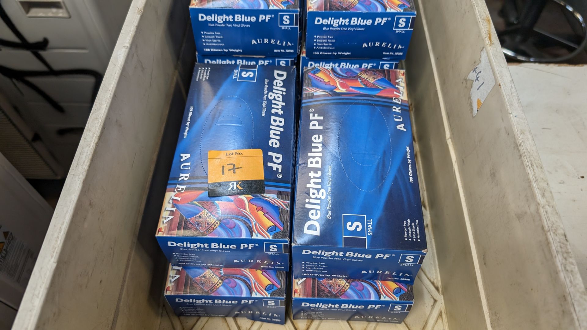 10 off boxes of Aurelia Delight Blue powder free vinyl gloves (size small) - Image 3 of 5