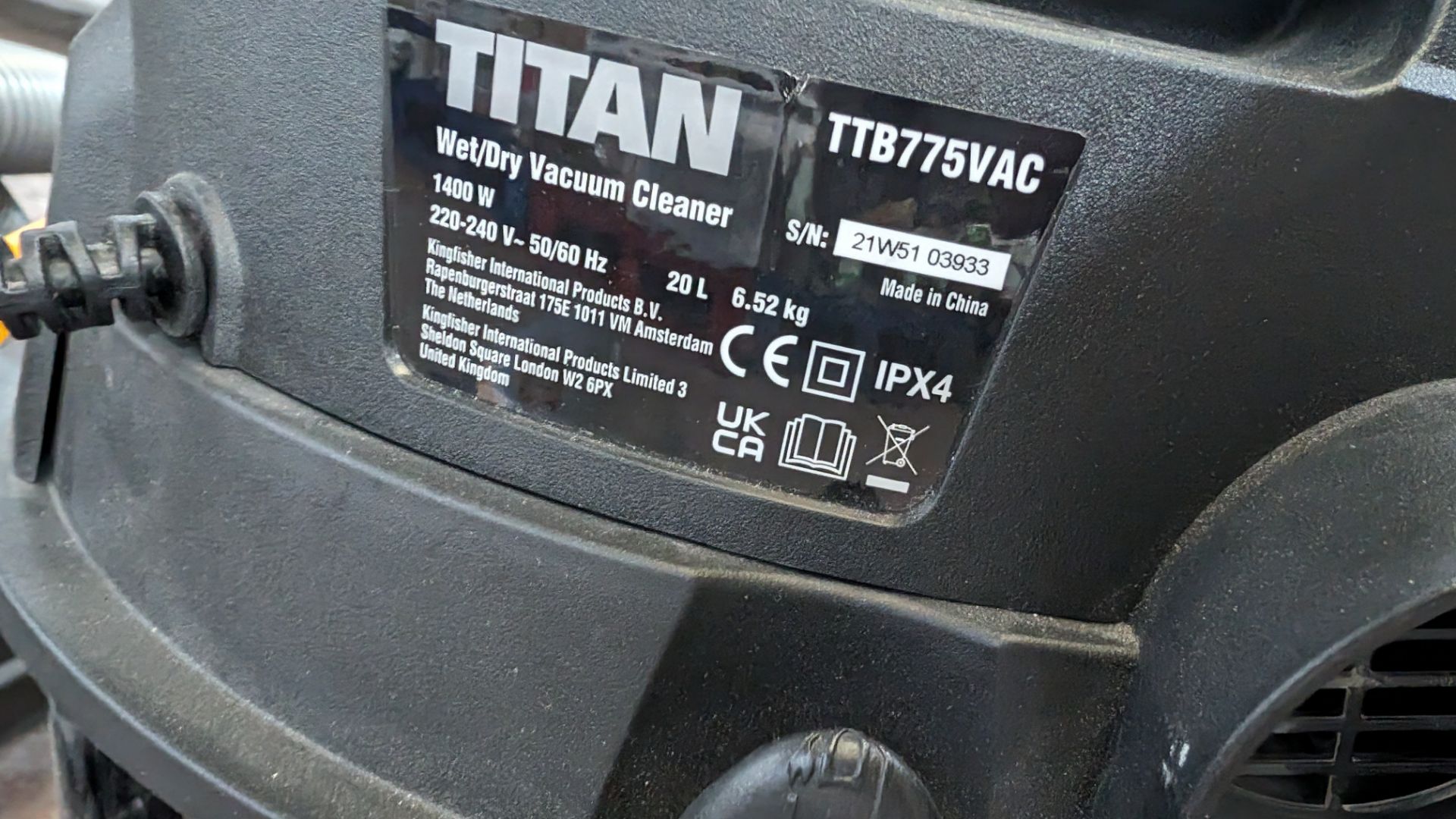 Titan TTB775VAC wet and dry 1400w vacuum cleaner - Image 7 of 8