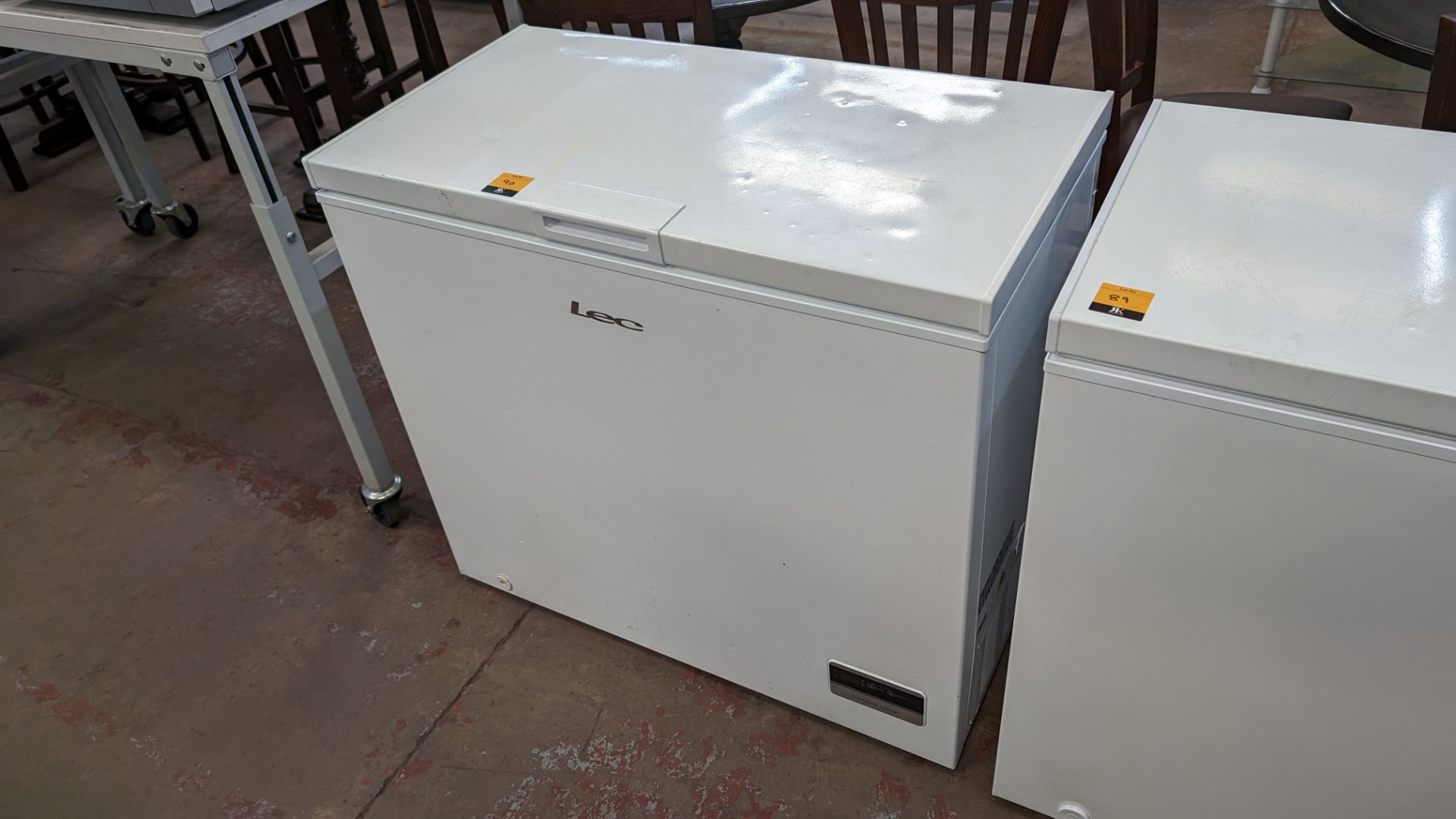 LEC electronic control chest freezer, measuring approximately 950mm long