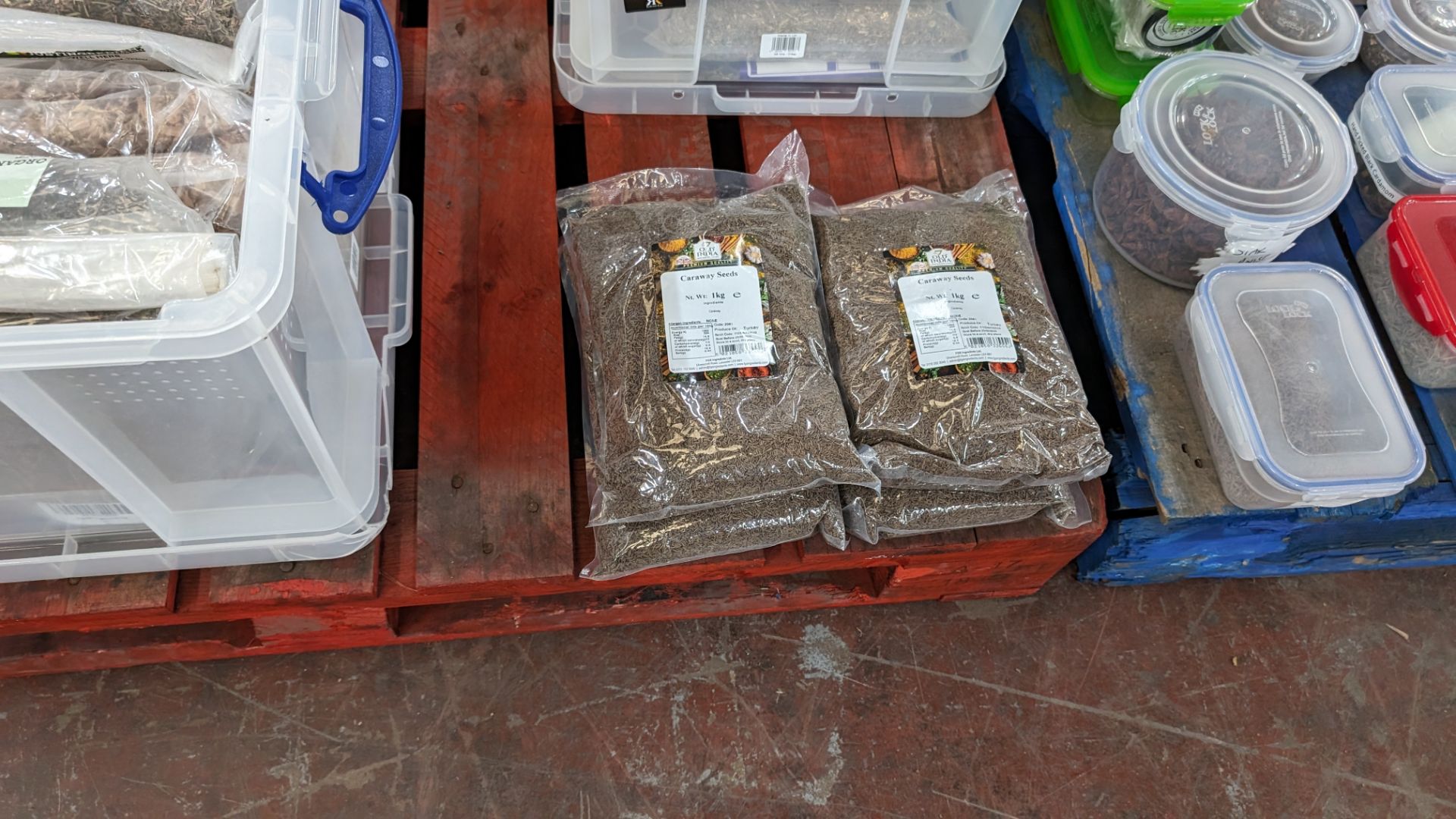 The contents of a pallet of assorted aromats and other dried ingredients, including other herbs and - Image 3 of 11