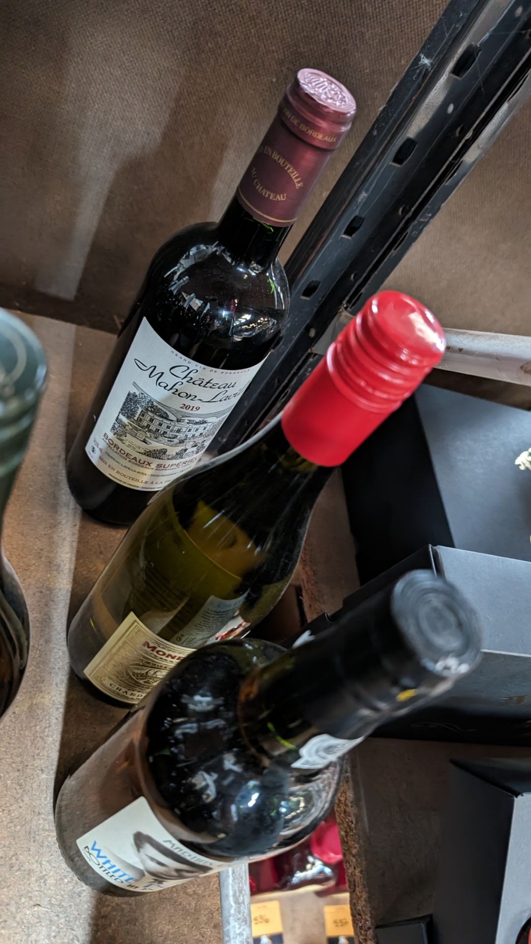 8 off assorted 750ml bottles of wine plus 1 off 500ml bottle of sweet vermouth. The wine comprises - Image 5 of 11