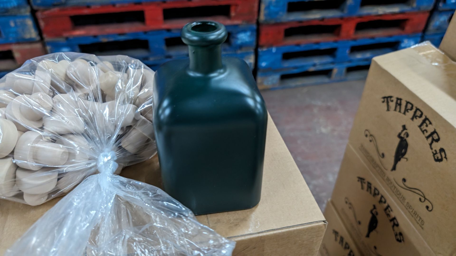 60 off 50cl/500ml professionally painted green glass bottles, each with a stopper. The bottles are - Image 4 of 4
