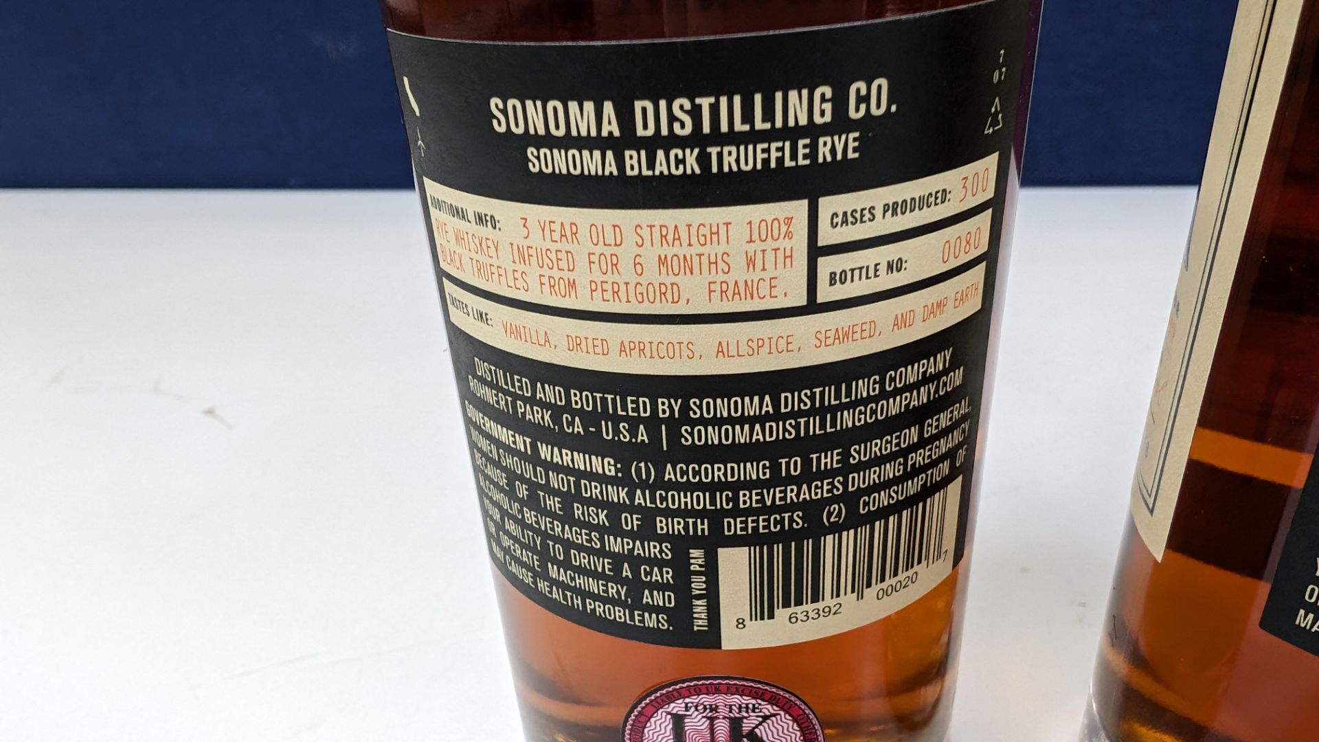 3 off 375ml bottles of Sonoma Black Truffle Rye Whiskey. 50% alc/vol (100 proof). Straight rye whi - Bild 5 aus 8