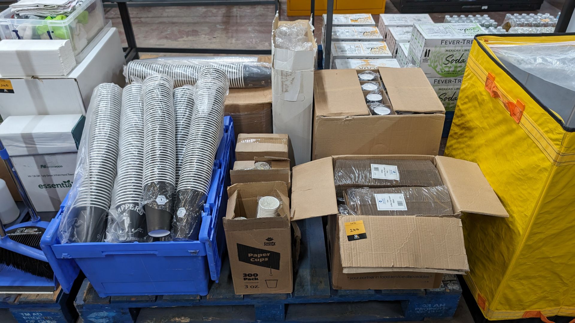 The contents of a pallet of paper cups (in assorted sizes) plus sleeves for same and a quantity of p - Image 2 of 7