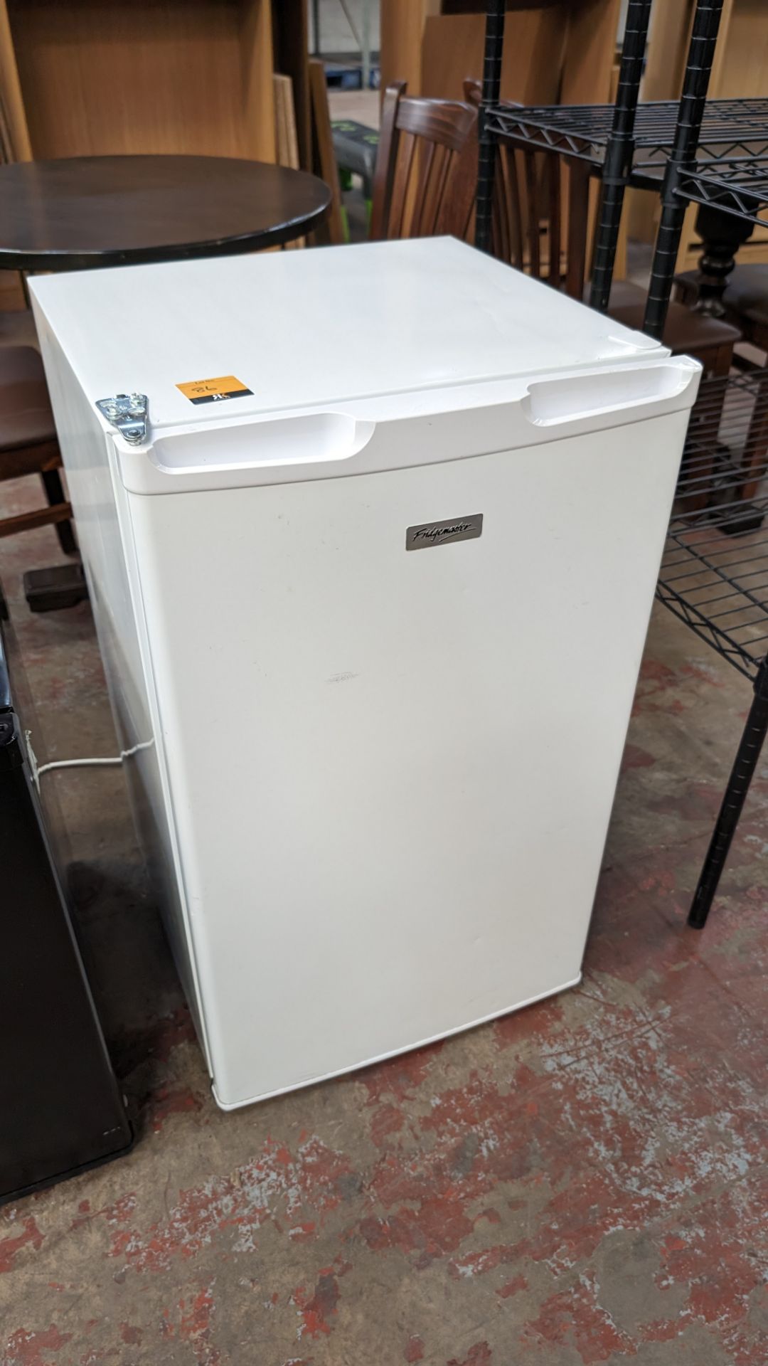 Fridgemaster counter height domestic freezer - Image 2 of 4