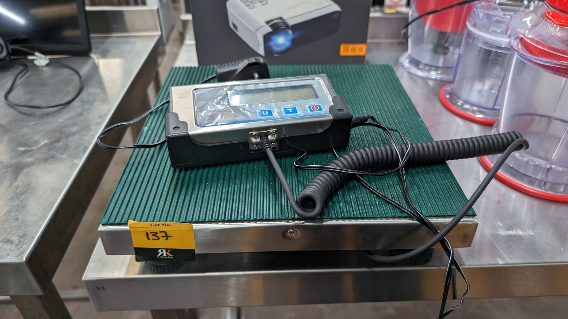 CSG small platform scales with wired digital display