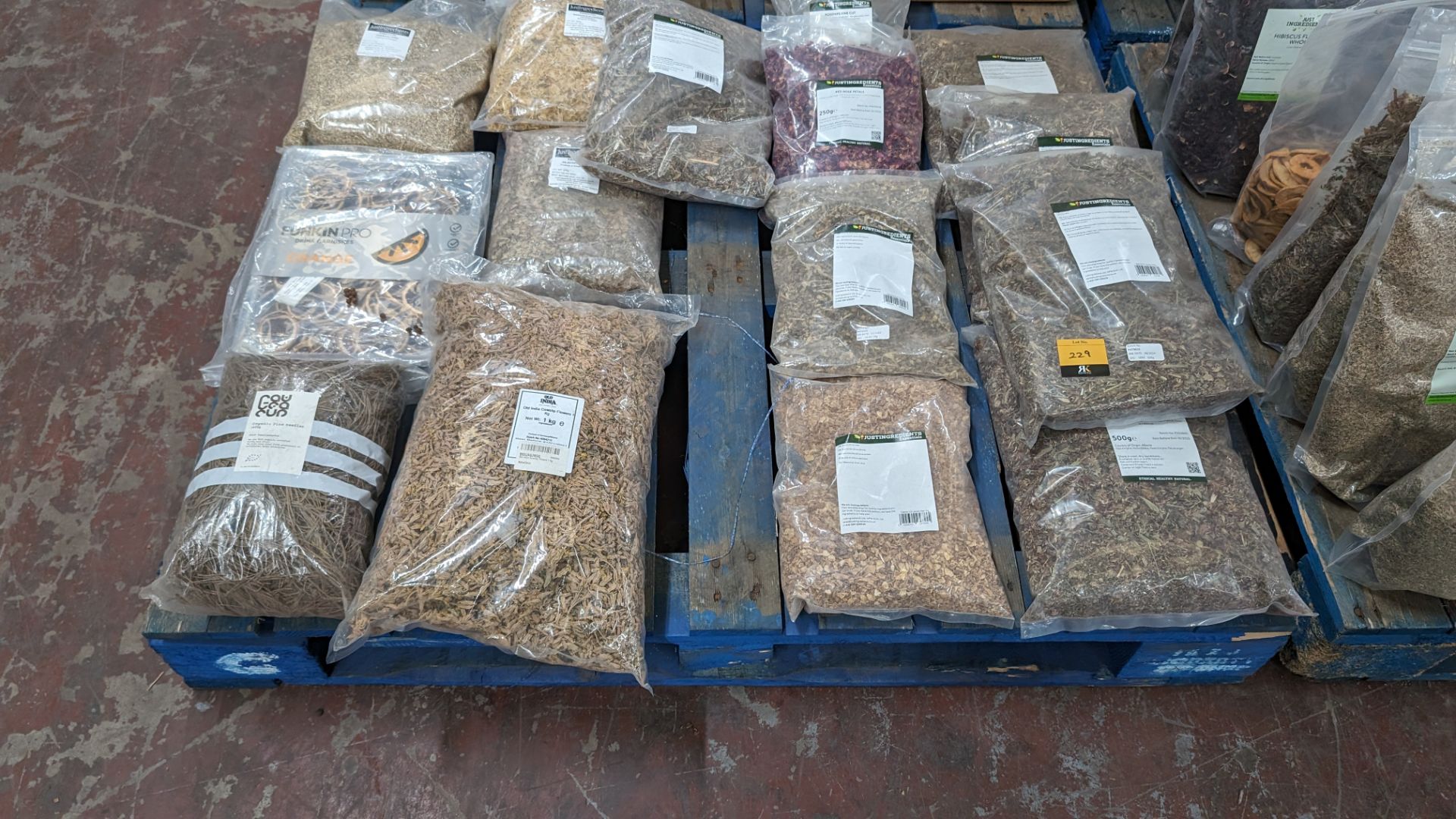 The contents of a pallet of assorted aromats, herbs and spices. NB: Please note many of these ite