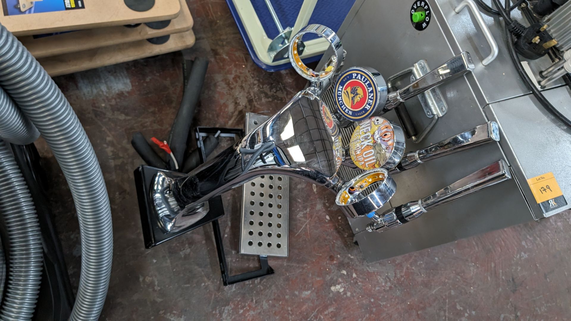 Beer dispensing system comprising Vision V15 remote cooler plus 4-head dispensing tap - Image 7 of 13