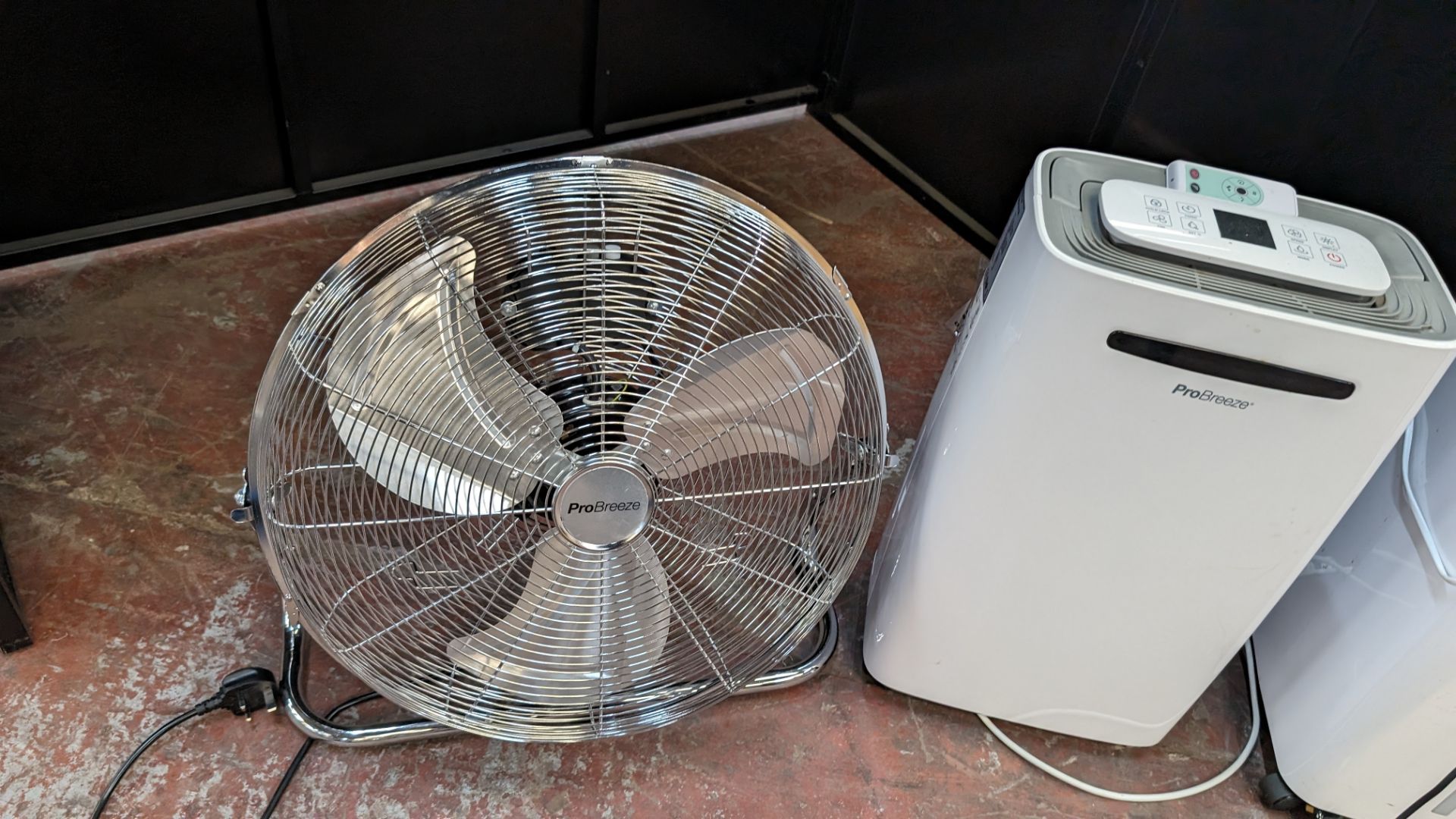 4 off assorted ProBreeze fan units and similar - Image 5 of 12