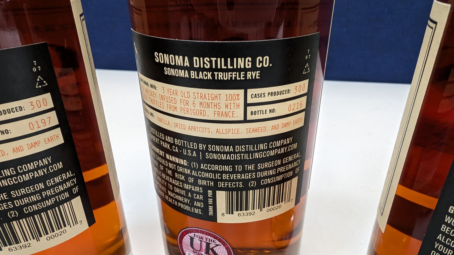 3 off 375ml bottles of Sonoma Black Truffle Rye Whiskey. 50% alc/vol (100 proof). Straight rye whi - Bild 6 aus 8