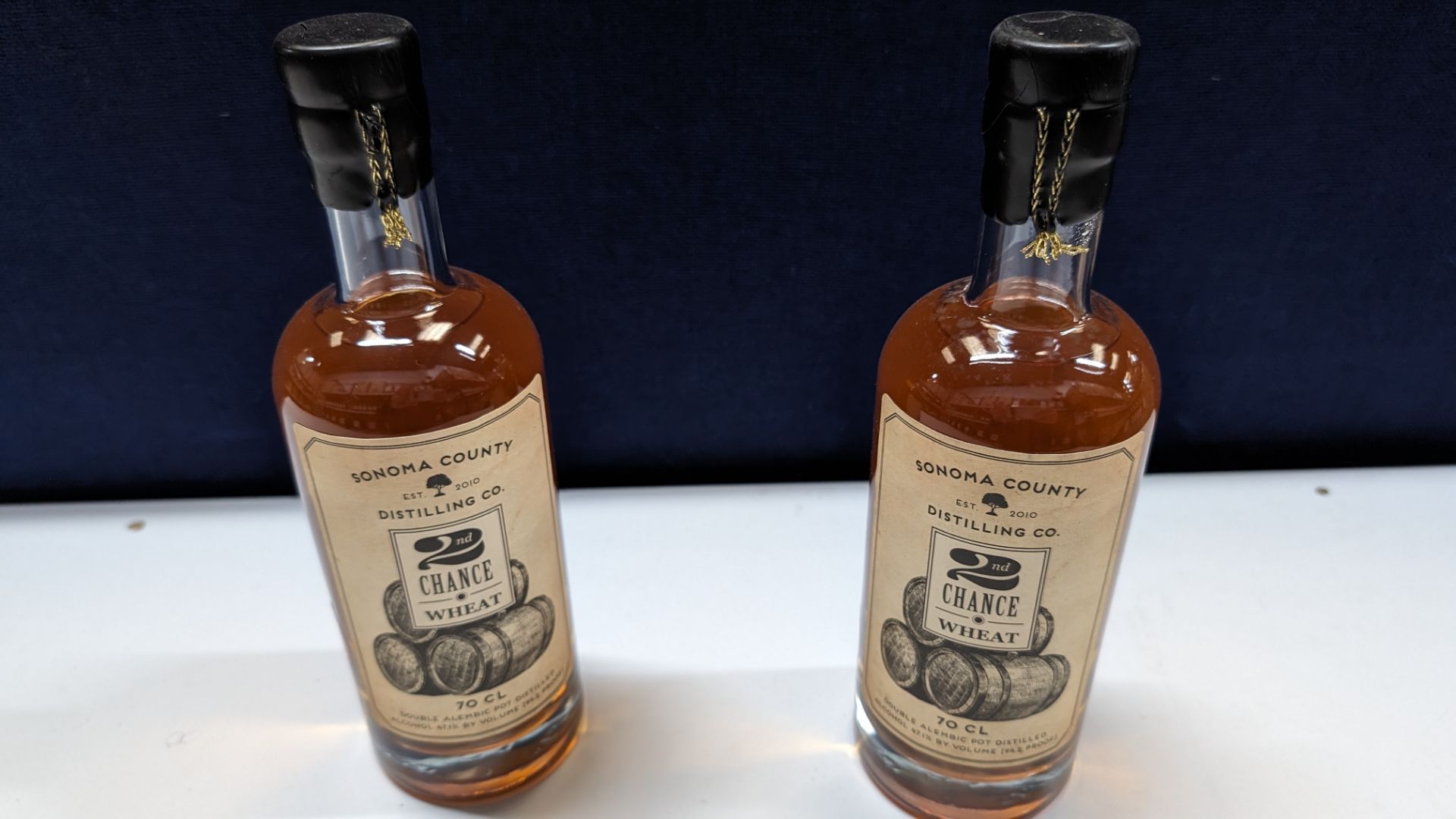 2 off 700ml bottles of Sonoma County 2nd Chance Wheat Double Alembic Pot Distilled Whiskey. 47.1% a - Bild 7 aus 7