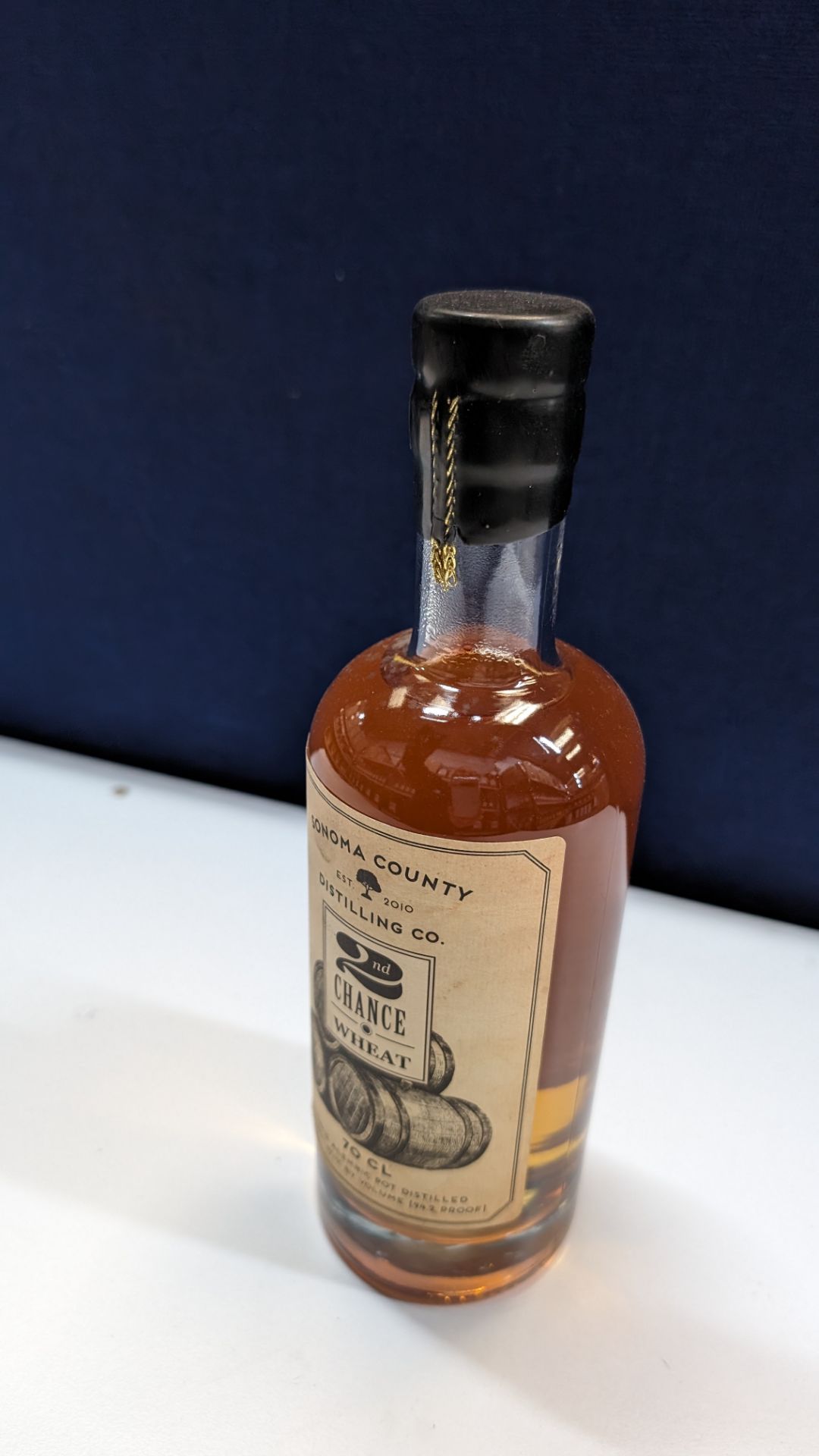 1 off 700ml bottle of Sonoma County 2nd Chance Wheat Double Alembic Pot Distilled Whiskey. 47.1% al - Bild 4 aus 6