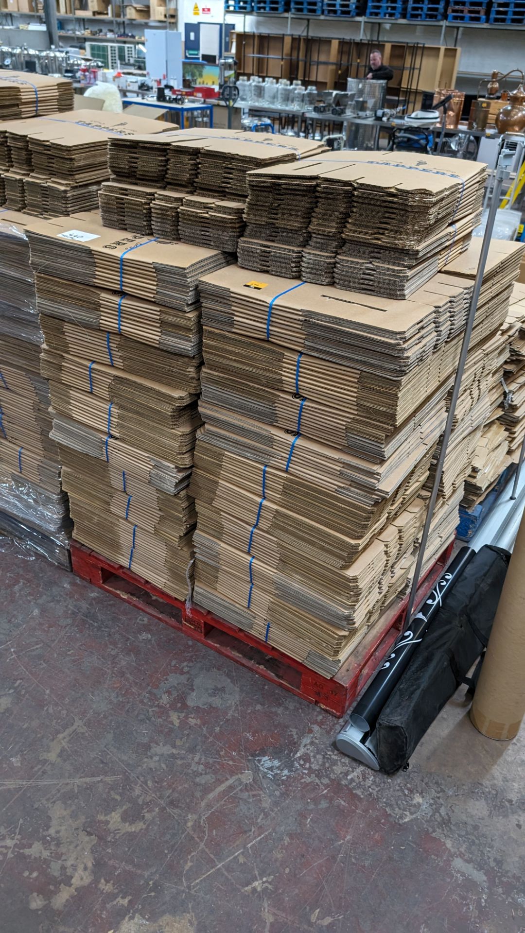 The contents of a pallet of flatpack cardboard boxes in 4 stacks. Each box when assembled incorpora - Image 2 of 7