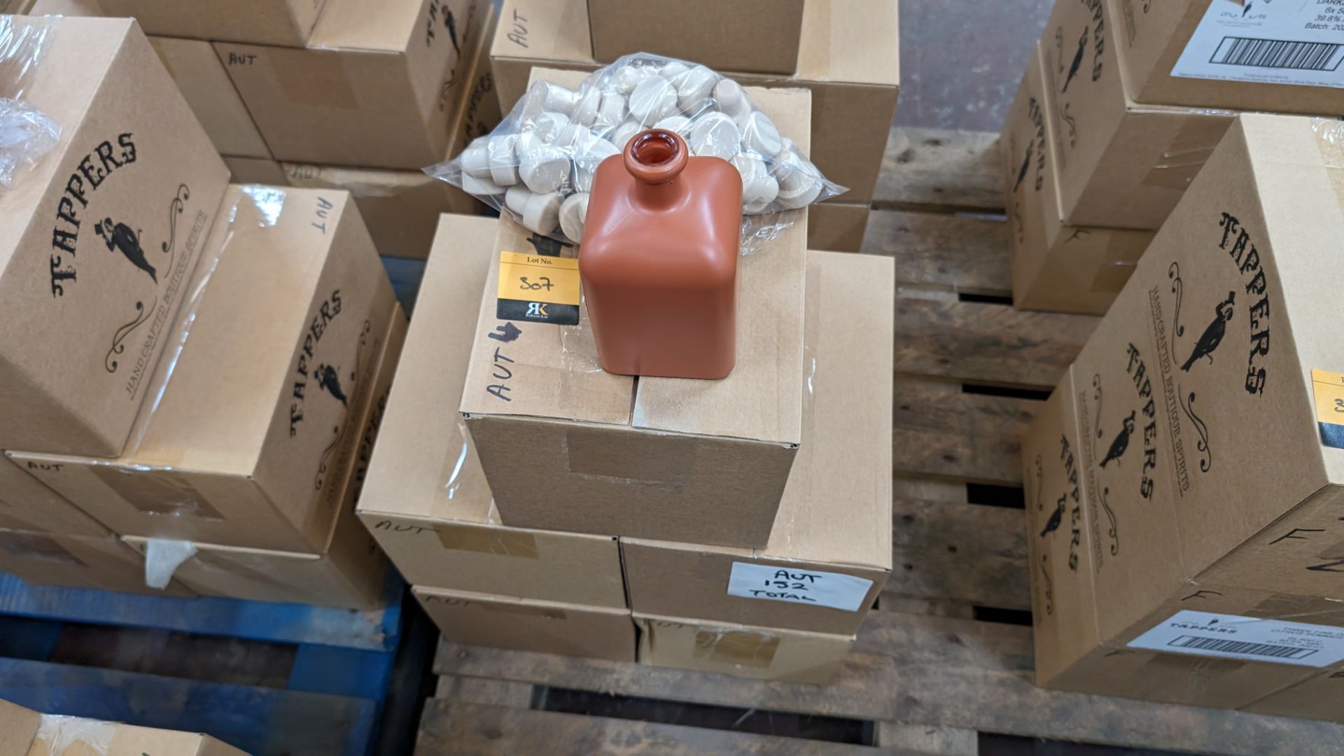 30 off 50cl/500ml professionally painted terracotta brown glass bottles, each including a stopper.