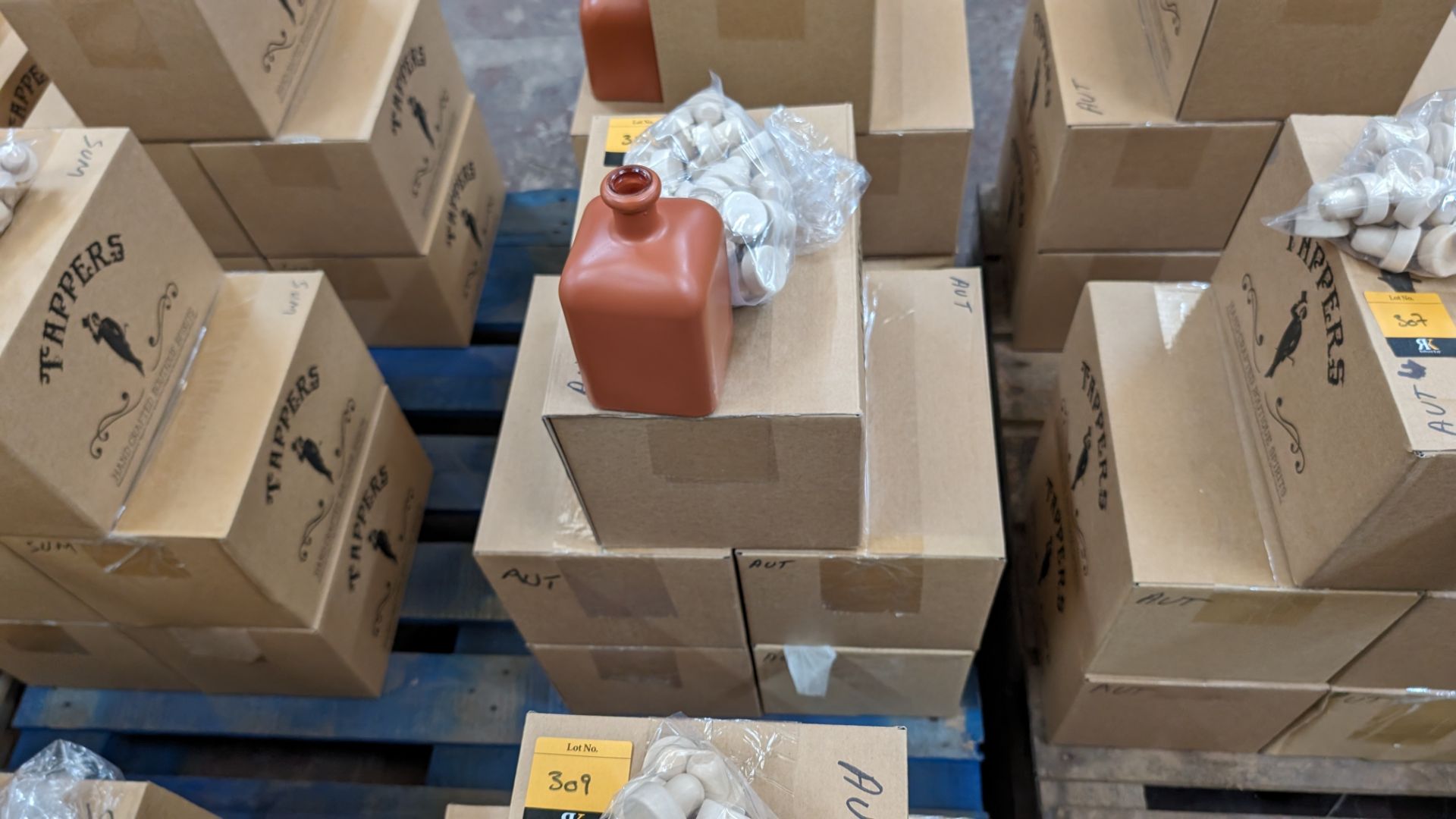 30 off 50cl/500ml professionally painted terracotta brown glass bottles, each including a stopper. - Image 2 of 4