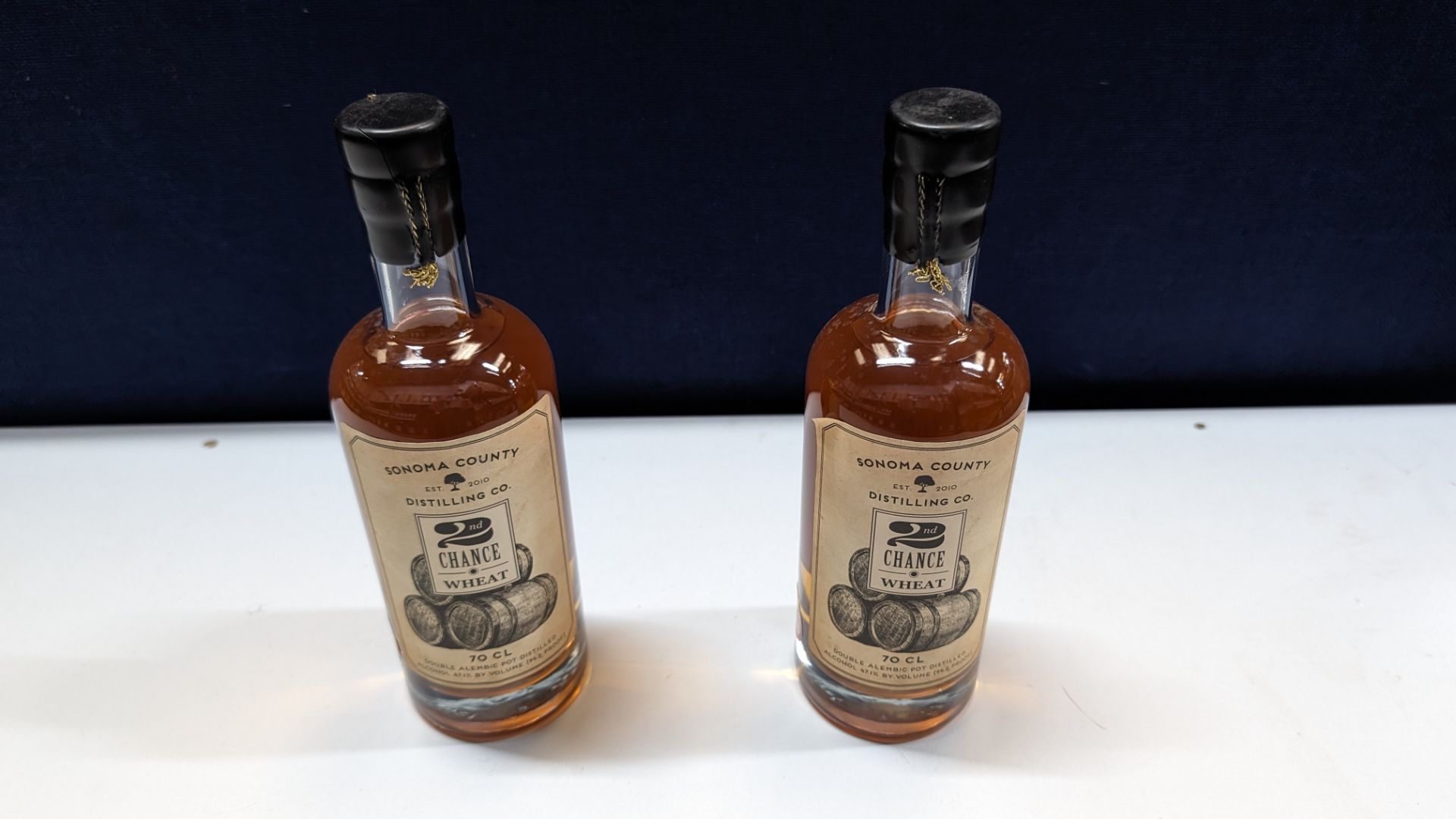 2 off 700ml bottles of Sonoma County 2nd Chance Wheat Double Alembic Pot Distilled Whiskey. 47.1% a - Bild 7 aus 7