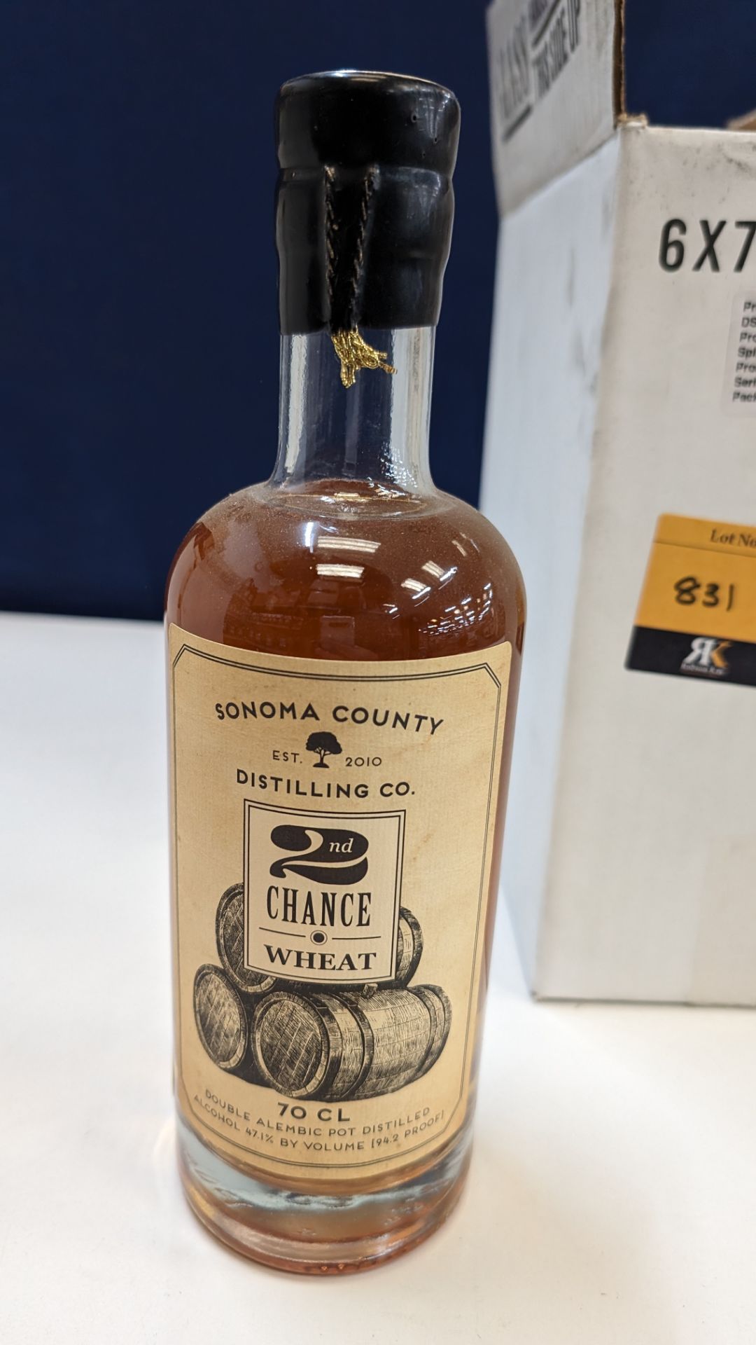 6 off 700ml bottles of Sonoma County 2nd Chance Wheat Double Alembic Pot Distilled Whiskey. In white - Bild 3 aus 8