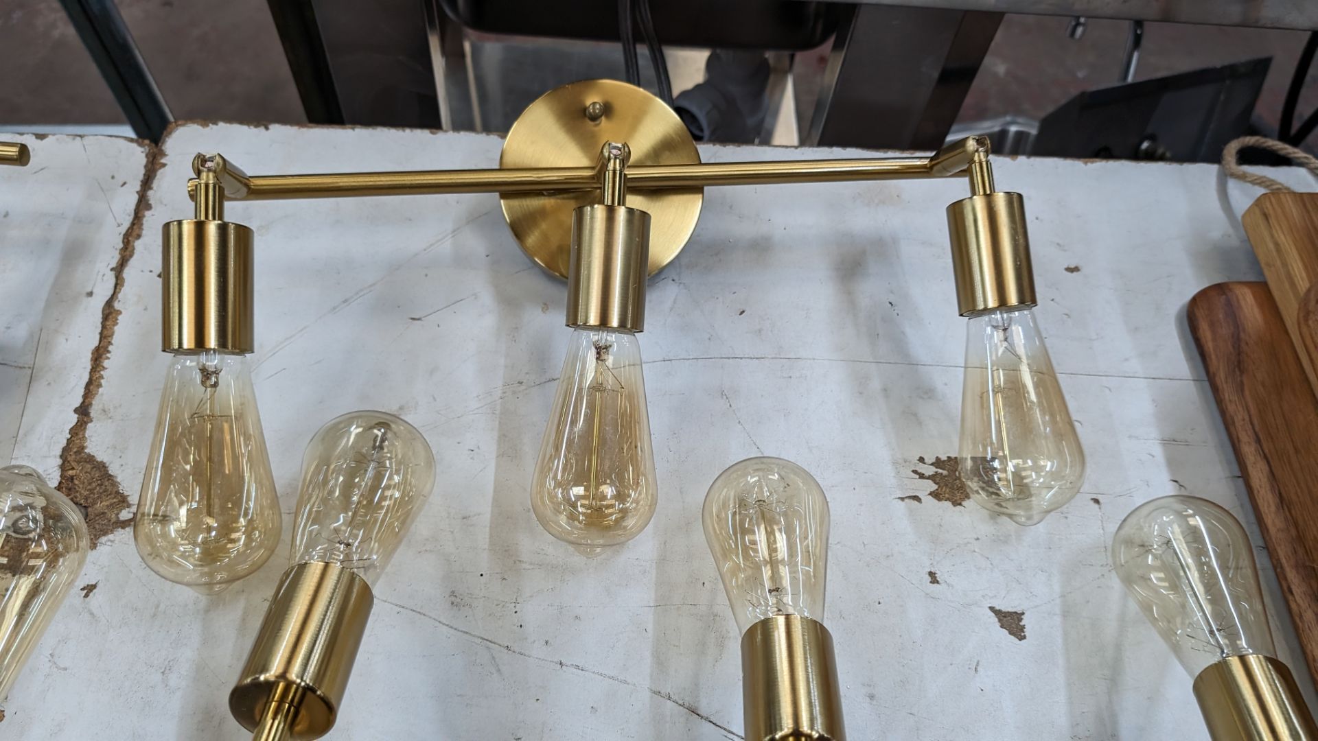 6 off triple bulb brass coloured wall lights, plus box with 5 off spare bulbs for use with same - Image 4 of 9