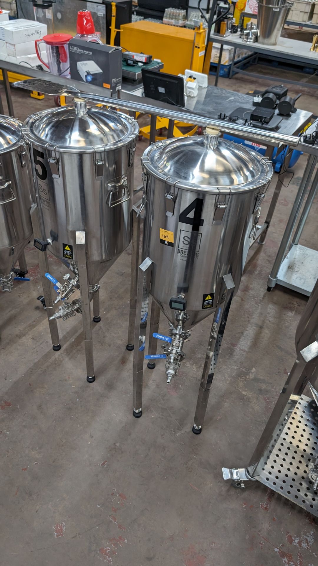 2 off SS Brewtech (Brewing Technologies) stainless steel static conical fermenters. Each fermenter - Image 2 of 12
