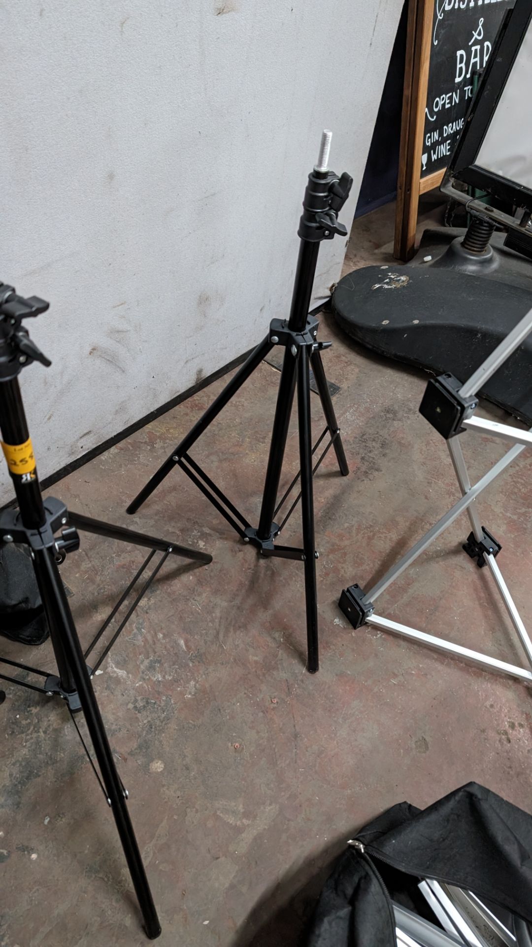 3 off tripods plus 2 off bags - Image 5 of 5