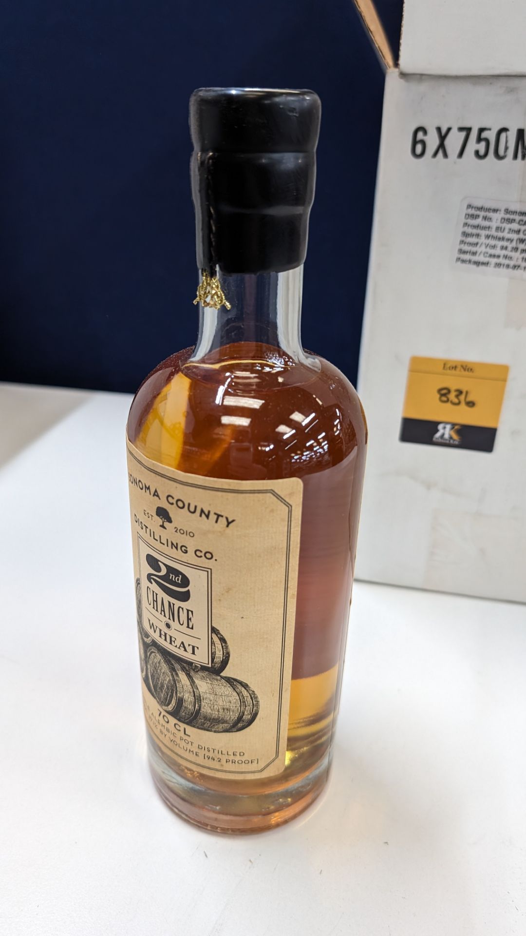 6 off 700ml bottles of Sonoma County 2nd Chance Wheat Double Alembic Pot Distilled Whiskey. In white - Bild 4 aus 9