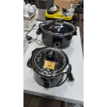 2 off assorted slow cookers