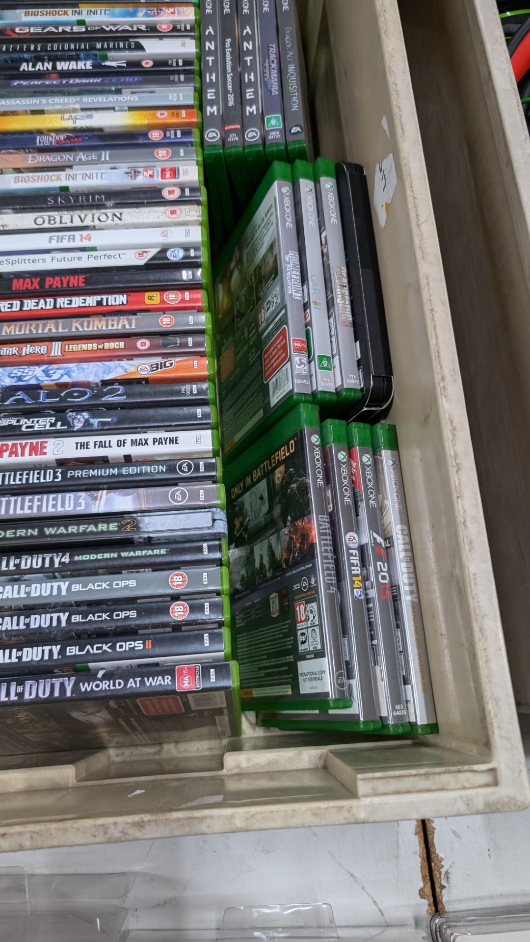 The contents of a Crate of Xbox Games - Image 3 of 6