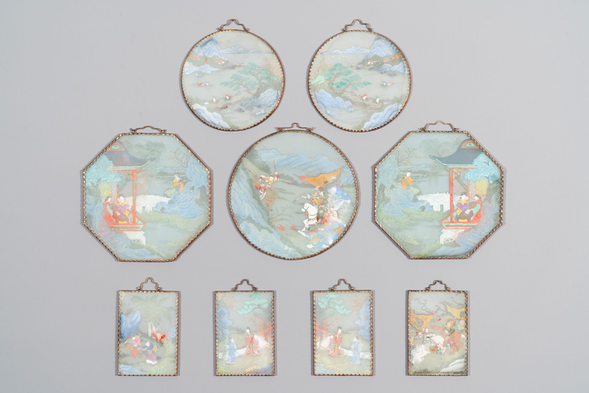 A collection of nine Chinese reverse glass paintings mounted as pendants, 19th C. - Bild 2 aus 2