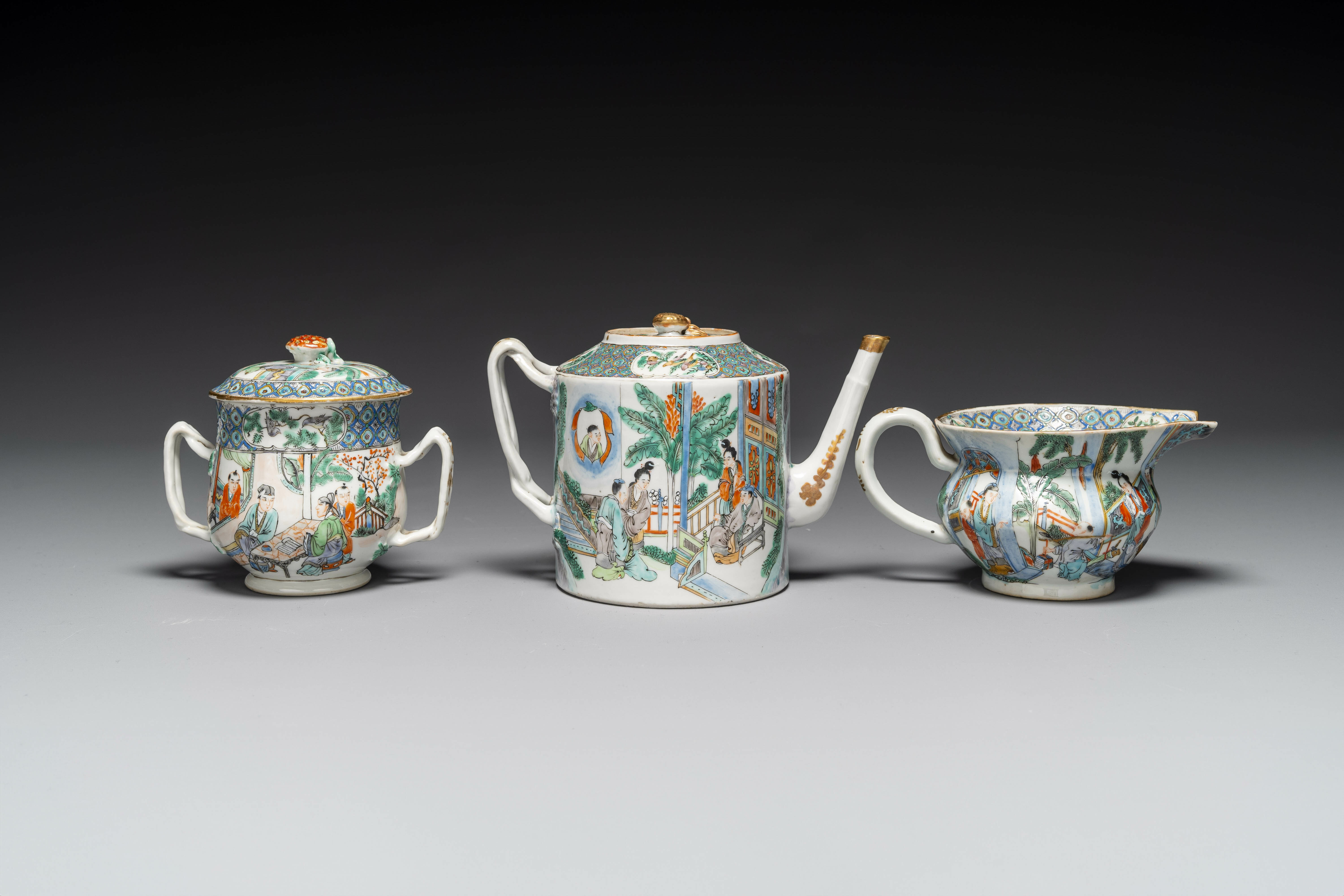 A rare Chinese Canton famille verte 27-piece tea service, 19th C. - Image 3 of 13