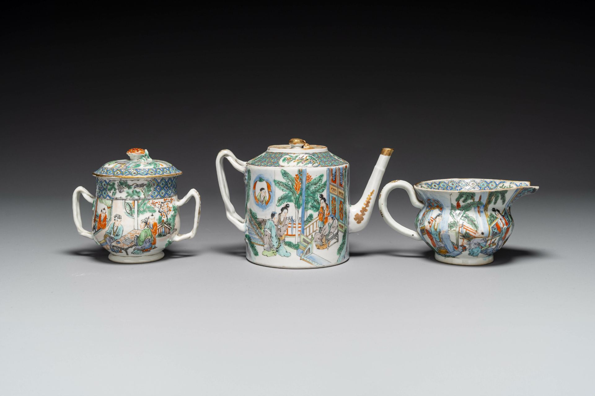 A rare Chinese Canton famille verte 27-piece tea service, 19th C. - Bild 3 aus 13