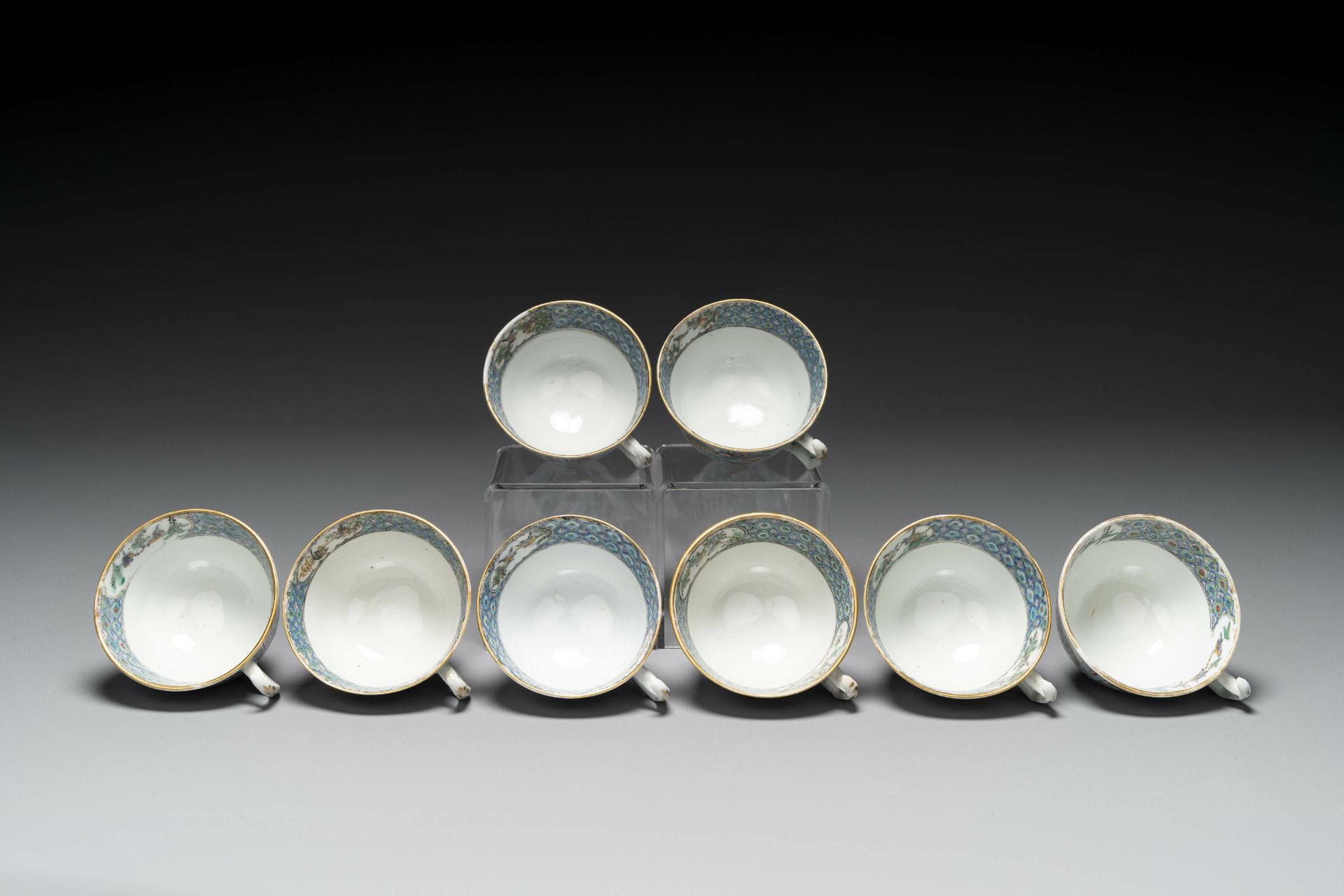 A rare Chinese Canton famille verte 27-piece tea service, 19th C. - Image 12 of 13