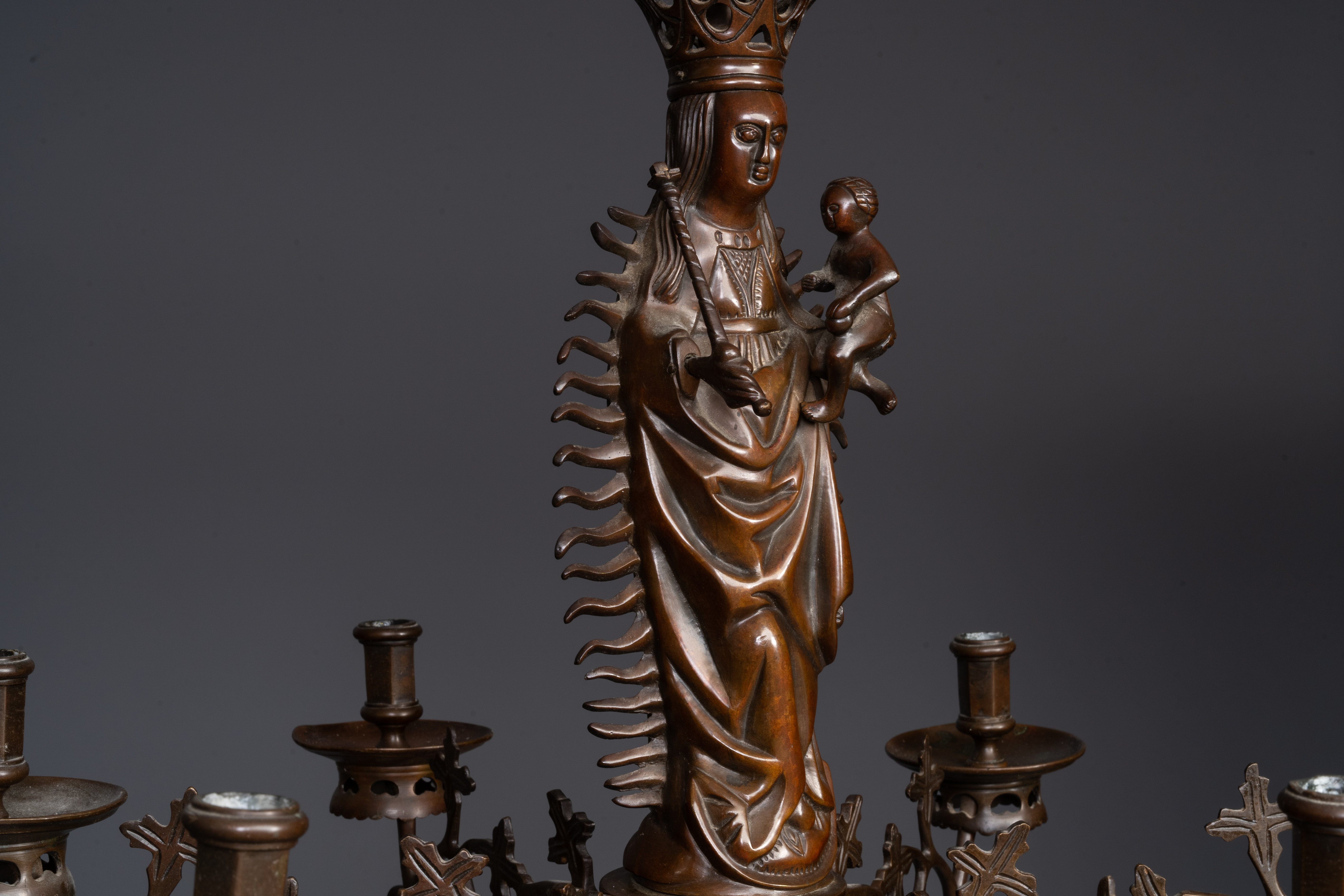 A Flemish or Dutch bronze Gothic Revival large bronze 'Madonna and Child' chandelier, 19th C. - Image 4 of 8