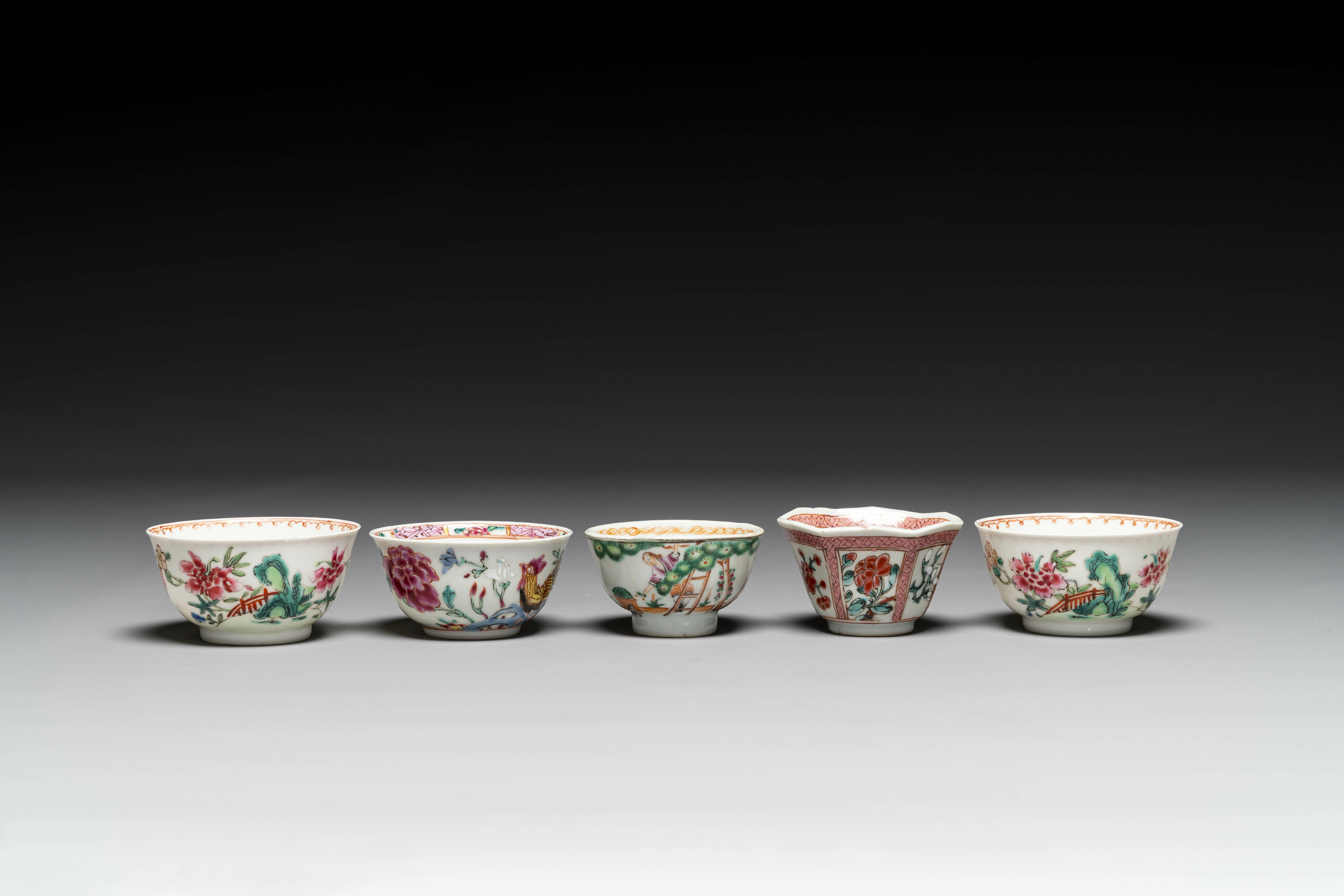 A varied collection of Chinese famille rose porcelain, Yongzheng/Qianlong - Image 2 of 13