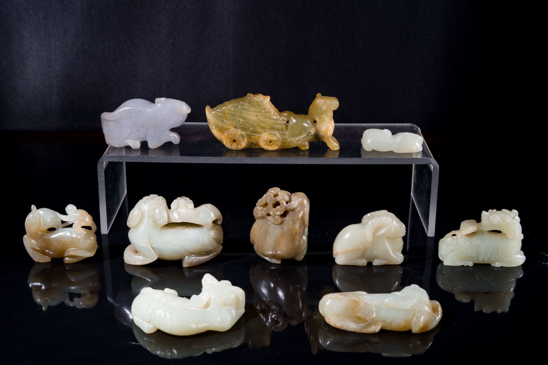 Ten Chinese jade sculptures of animals, Qing - Image 2 of 6