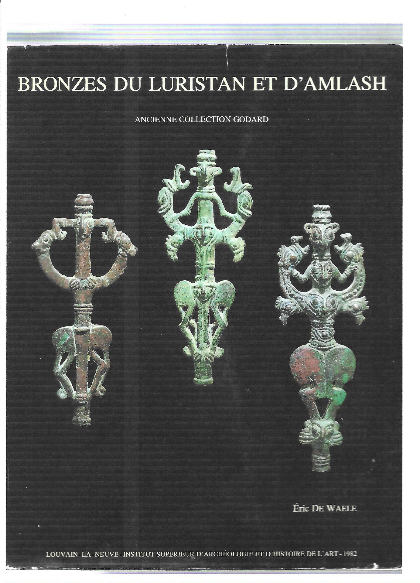 A collection of three bronze axes, a mirror and an anthropomorphic idol with two dragon heads, Luris - Bild 15 aus 15