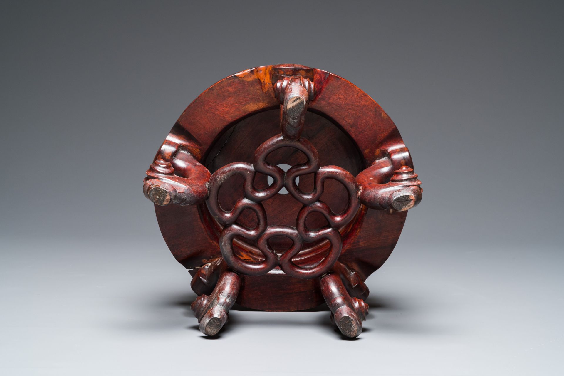 A rare massive Chinese archaistic bronze 'lei' wine vessel with inscription, Song - Bild 21 aus 30