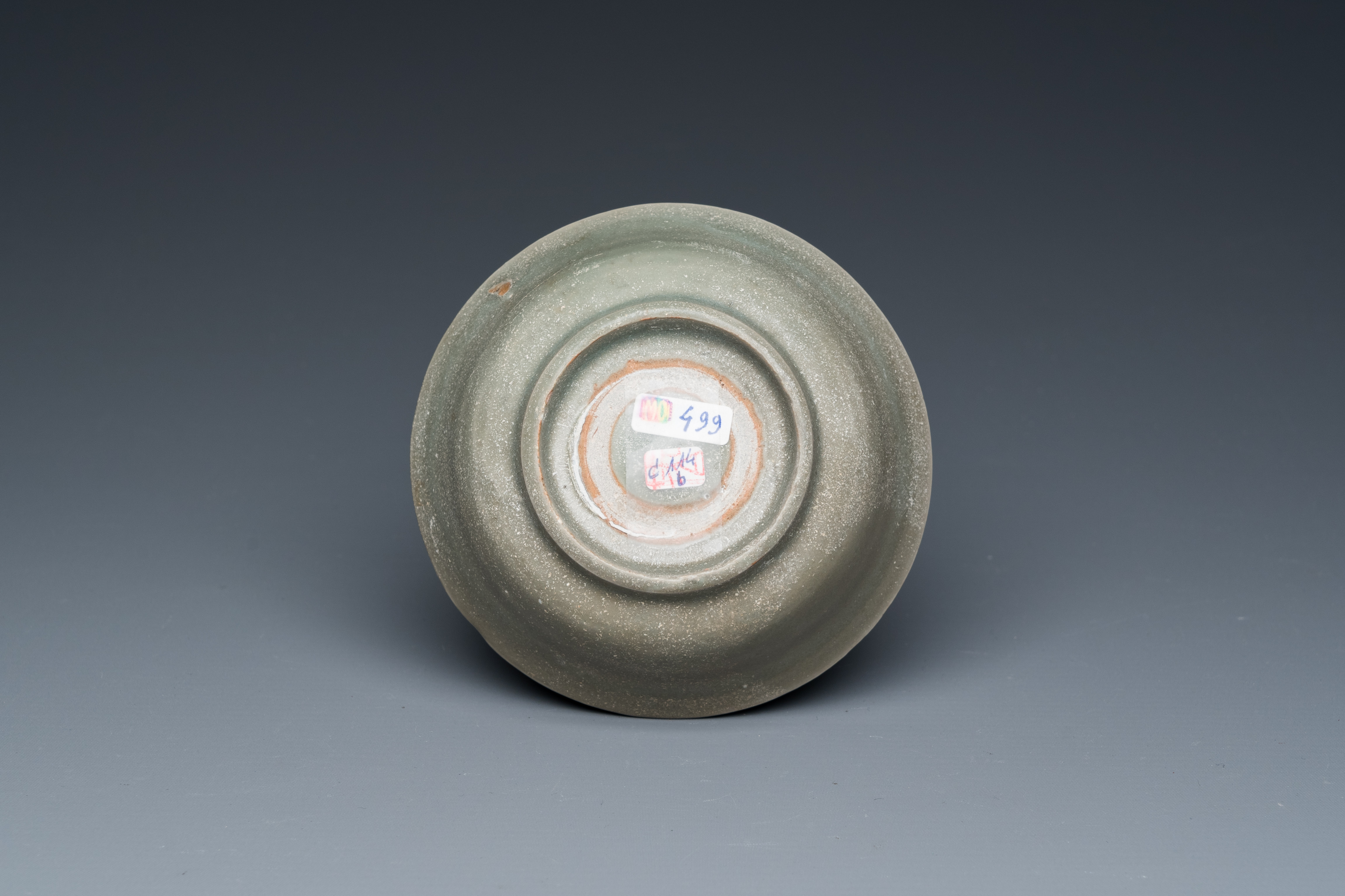 A Chinese celadon-glazed bottle vase and two bowls, Yuan/Ming - Image 3 of 9