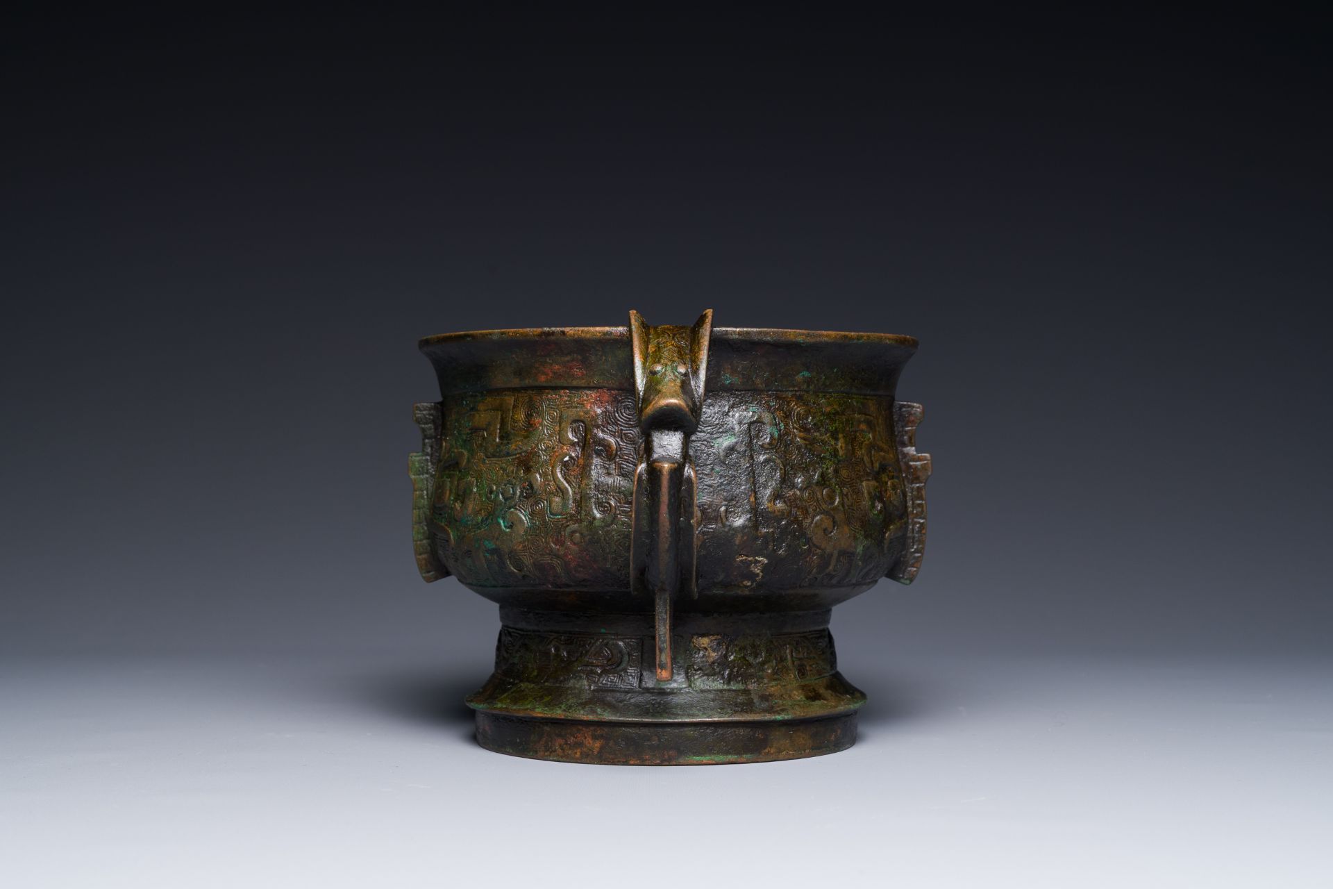 A Chinese unusual archaistic bronze censer with wooden cover, 'gui', Song - Image 8 of 21