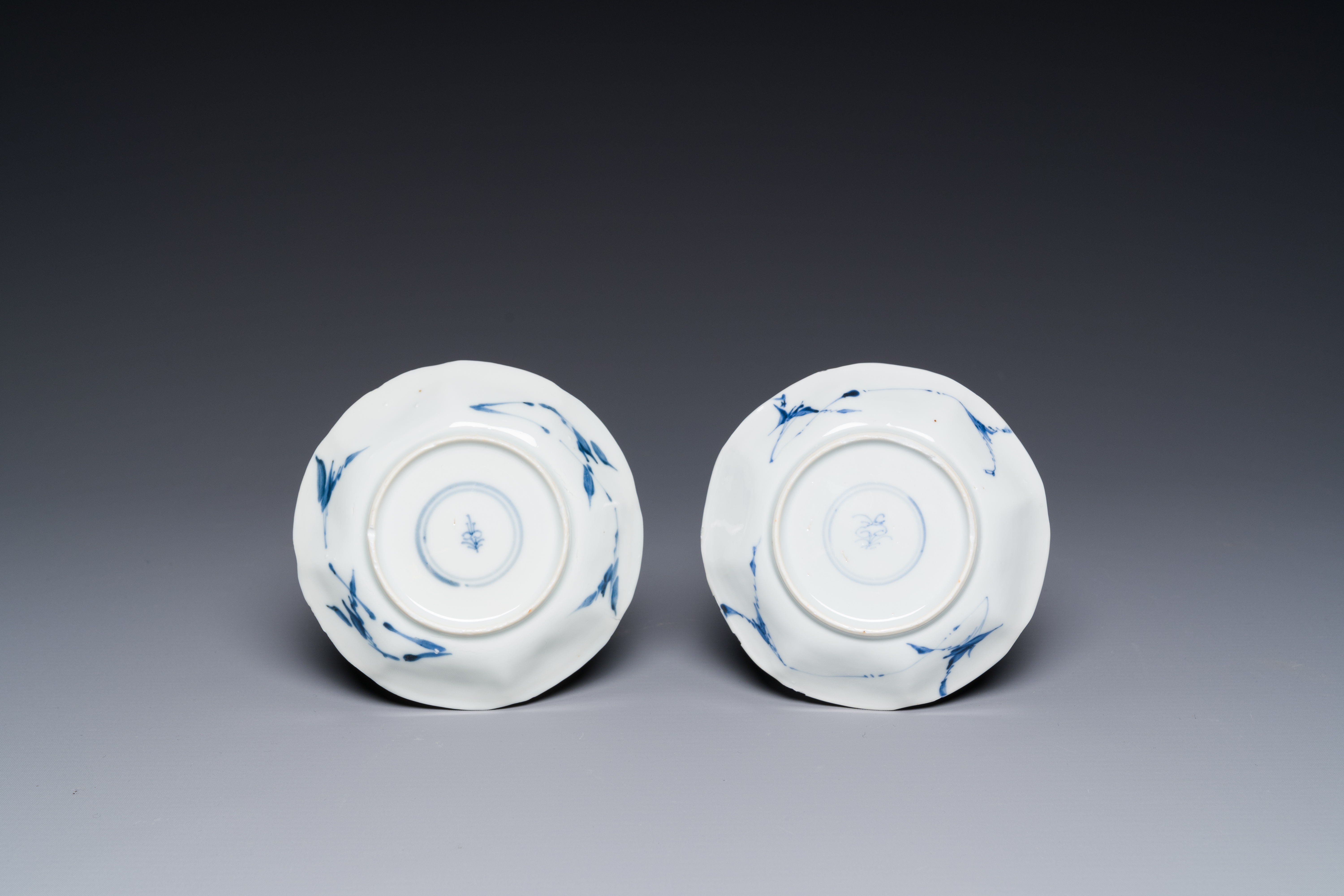 Six Chinese blue and white flower-shaped 'sanduo' cups and saucers, lingzhi mark, Kangxi - Image 5 of 5