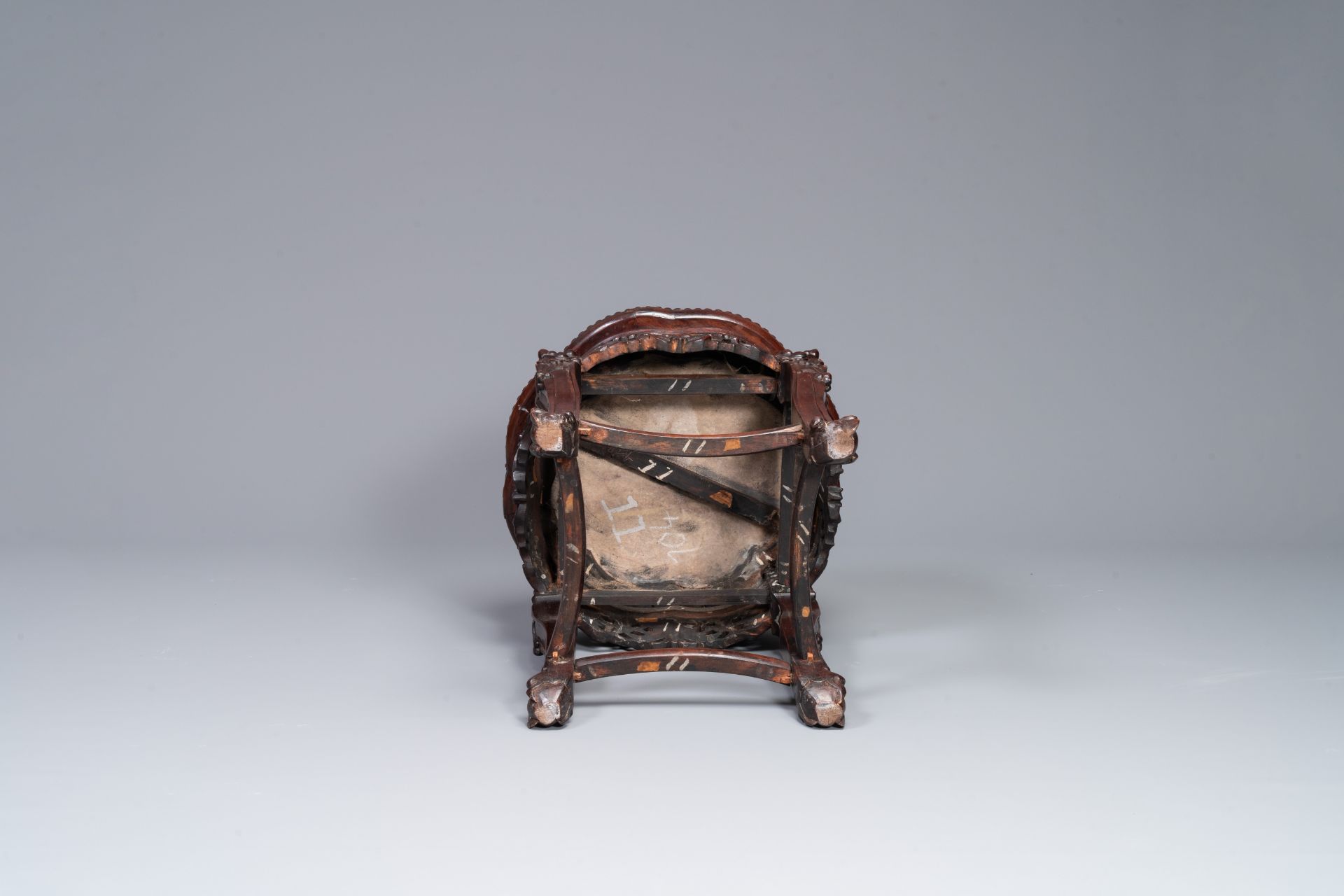 A Chinese carved wooden stand and a low table with marble tops, 19th C. - Image 10 of 10