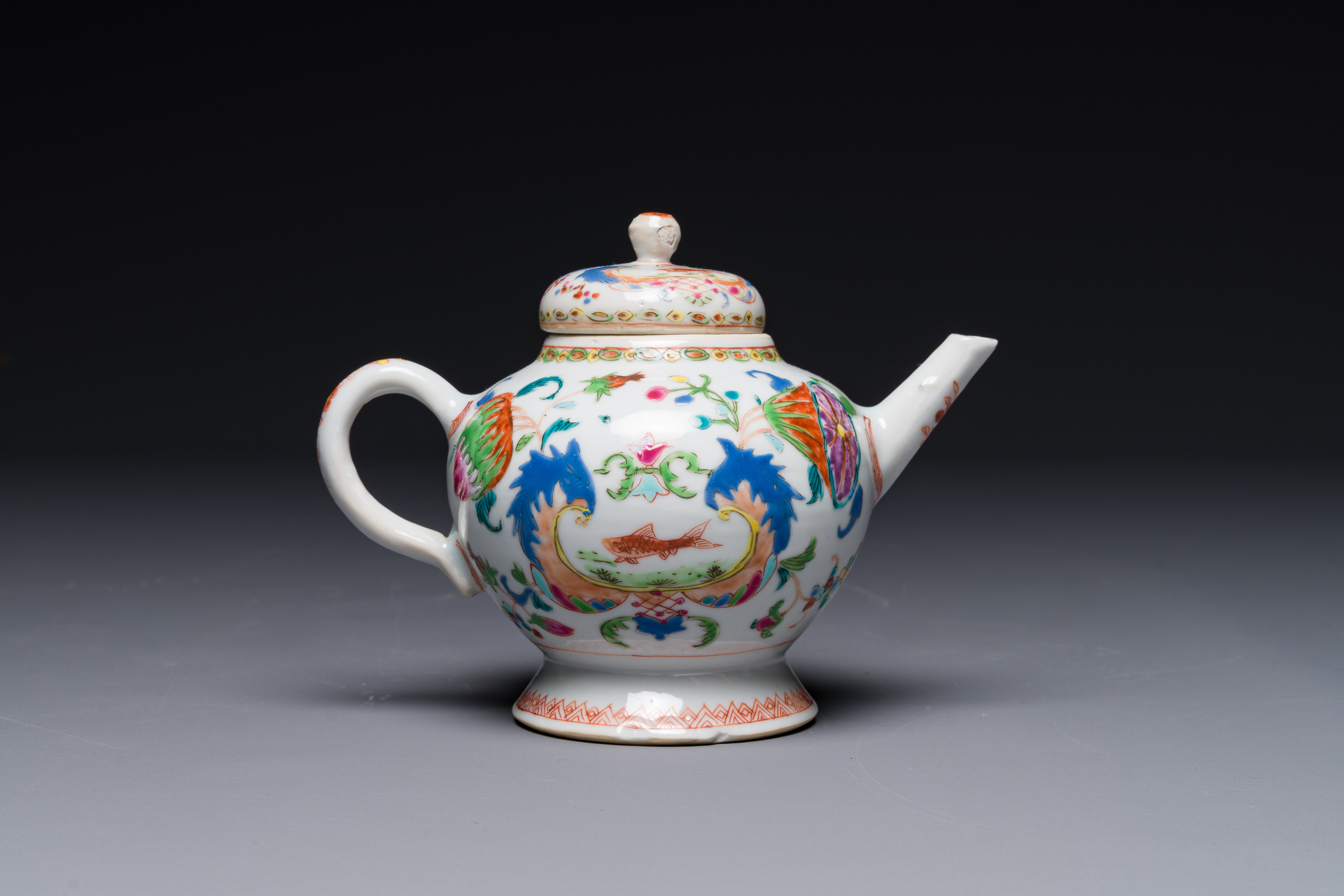 A Chinese famille rose 'Pompadour' teapot and cover, Qianlong - Image 3 of 6