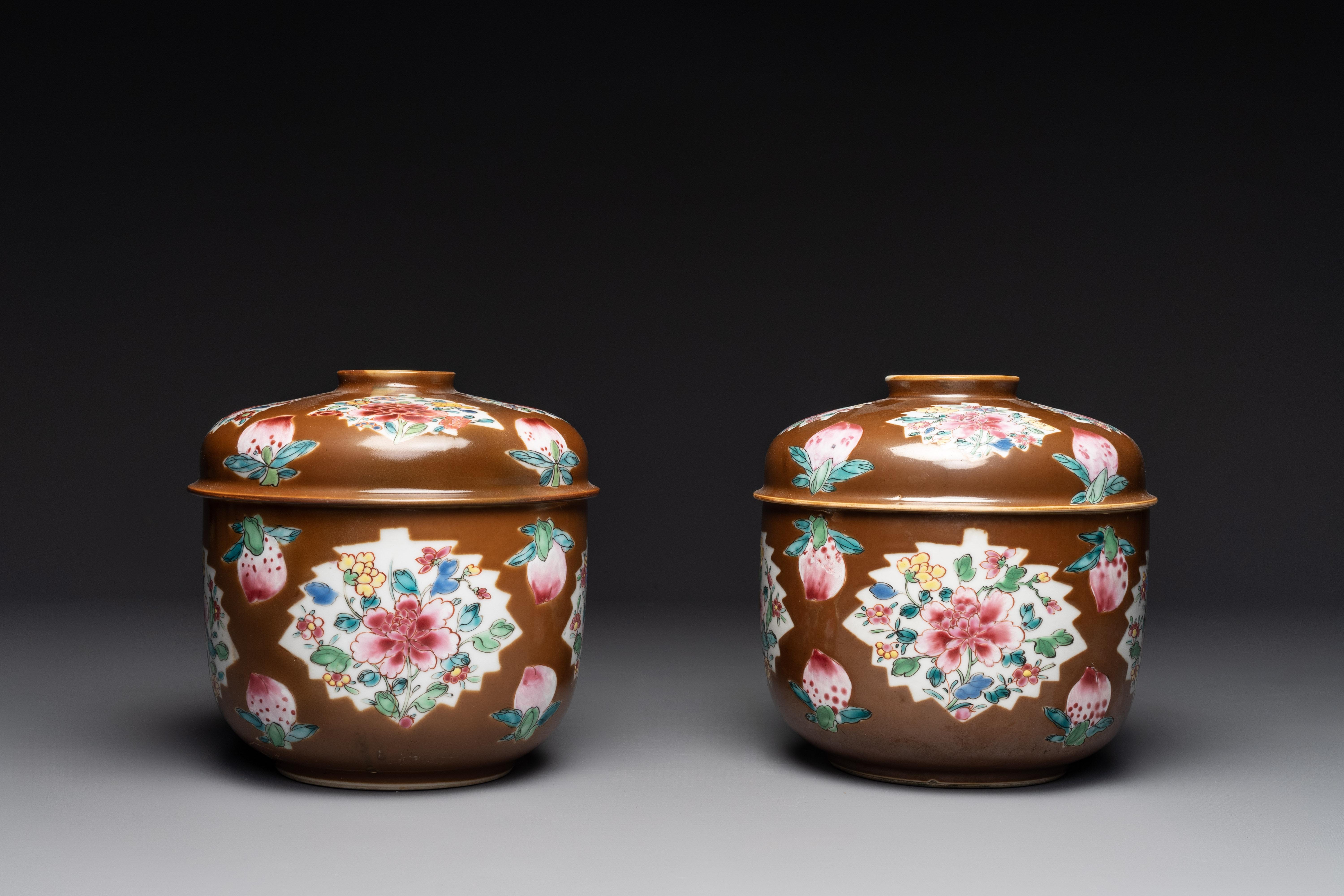 A pair of Chinese capucin-brown-ground famille rose covered bowls with floral design, Yongzheng/Qian - Image 2 of 7