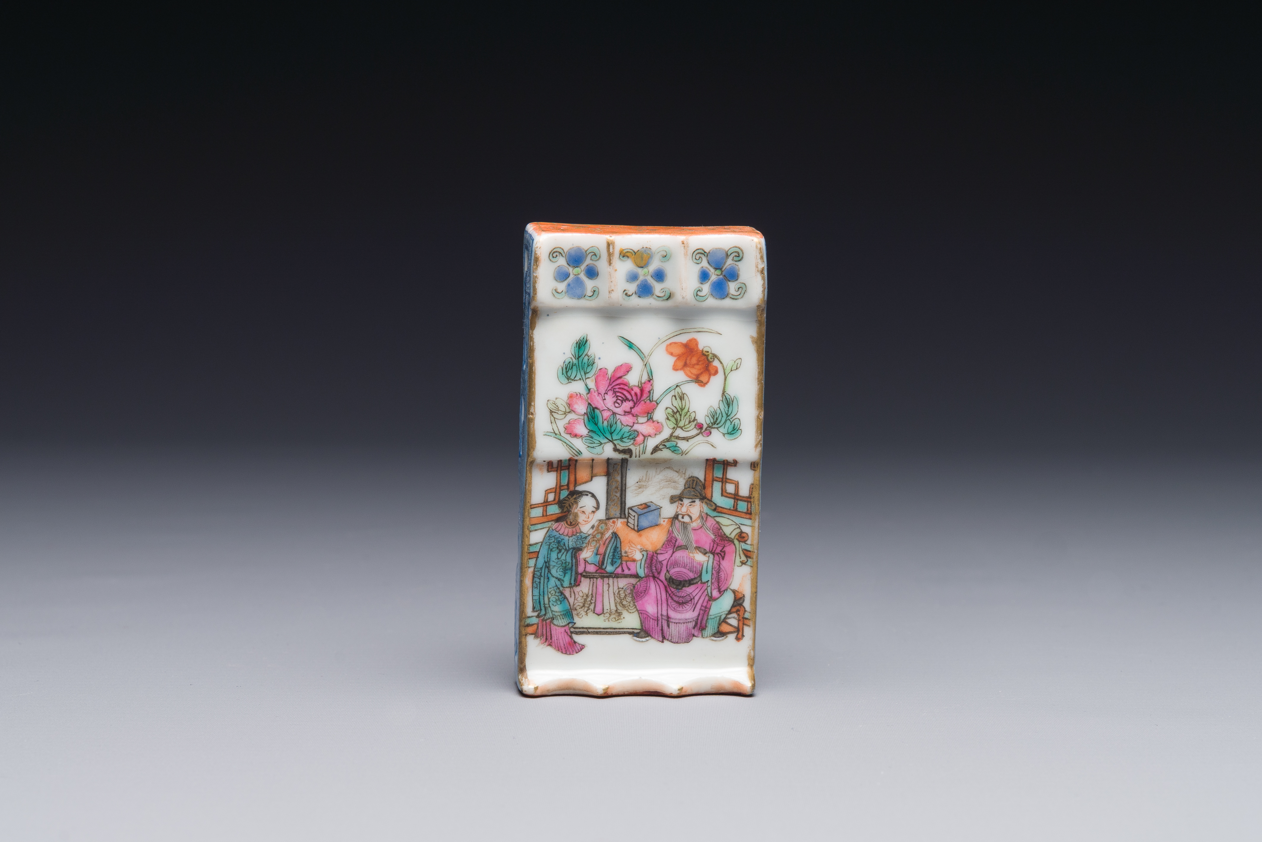 A Chinese famille rose brush rest, 19th C. - Image 2 of 3