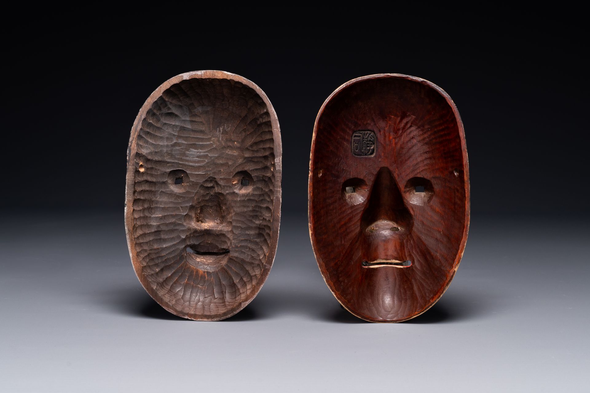 Two fine Japanese Noh masks of 'Waka Onna' and 'Manbi', Meiji, 19th C. - Image 2 of 7