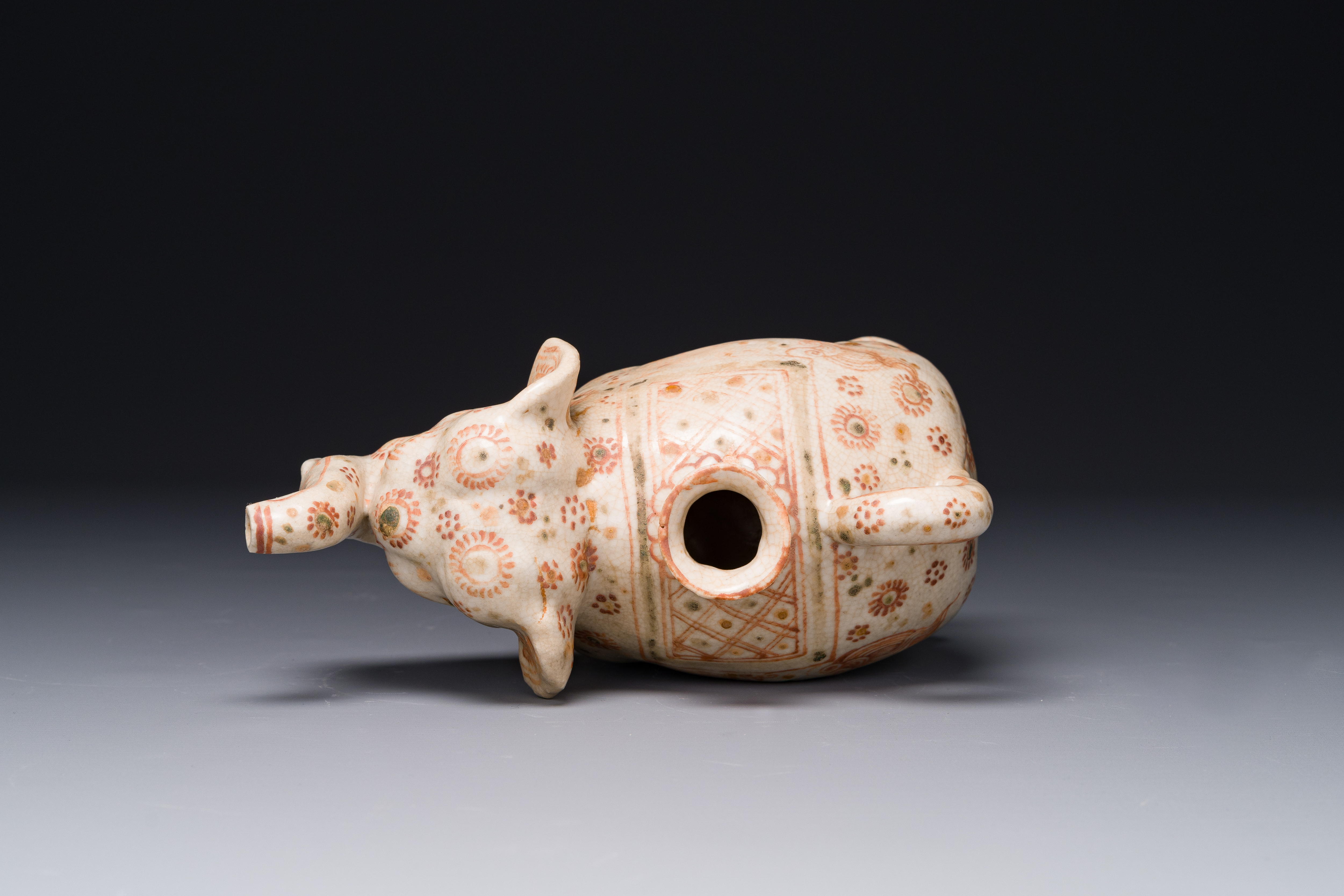 A rare Vietnamese polychrome painted stoneware elephant shaped jug, Le dynasty, 16th C. - Image 5 of 8