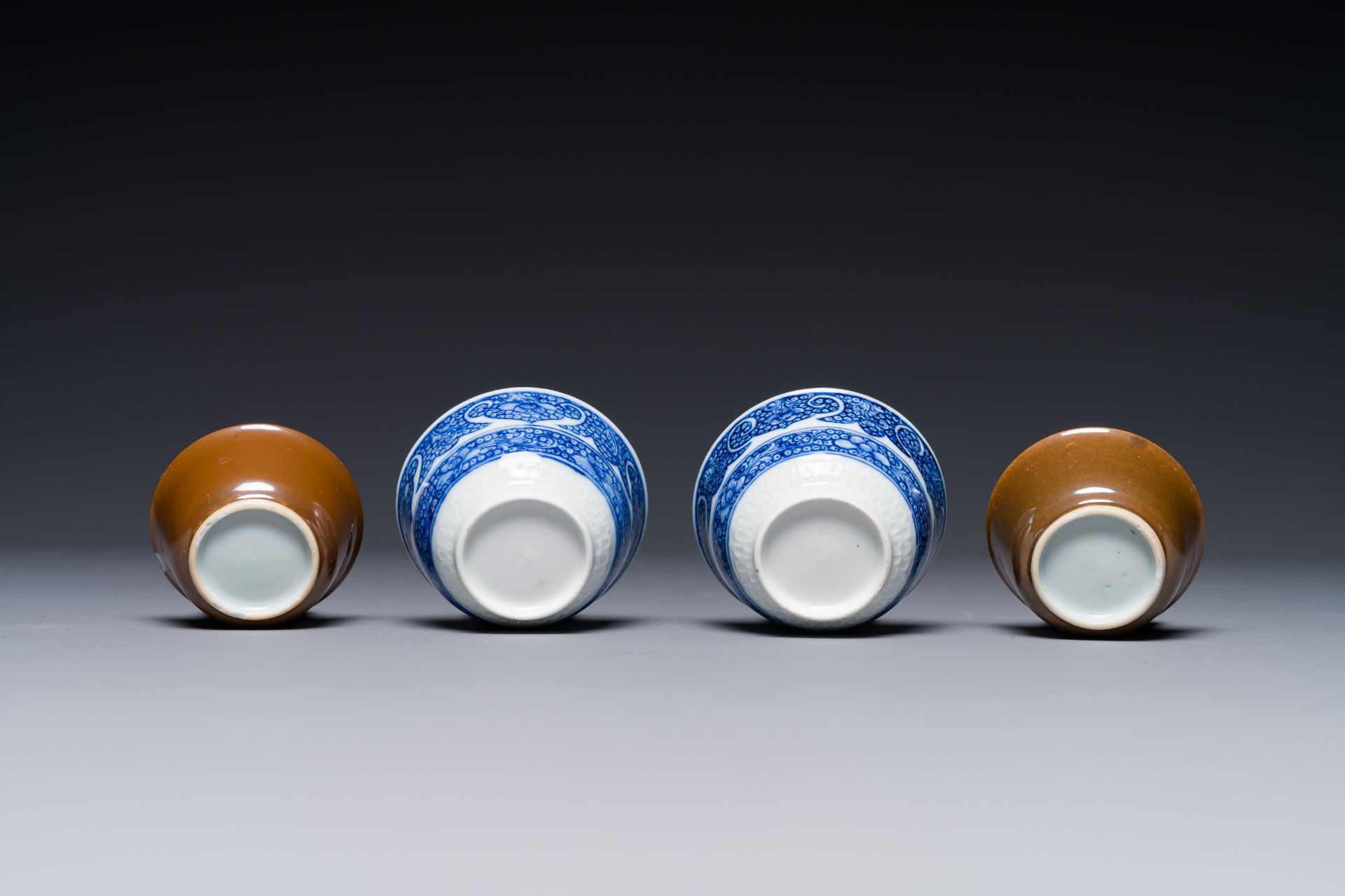 12 Chinese blue and white cups and 13 saucers, including capucin-brown glazed, Kangxi/Qianlong - Image 6 of 6