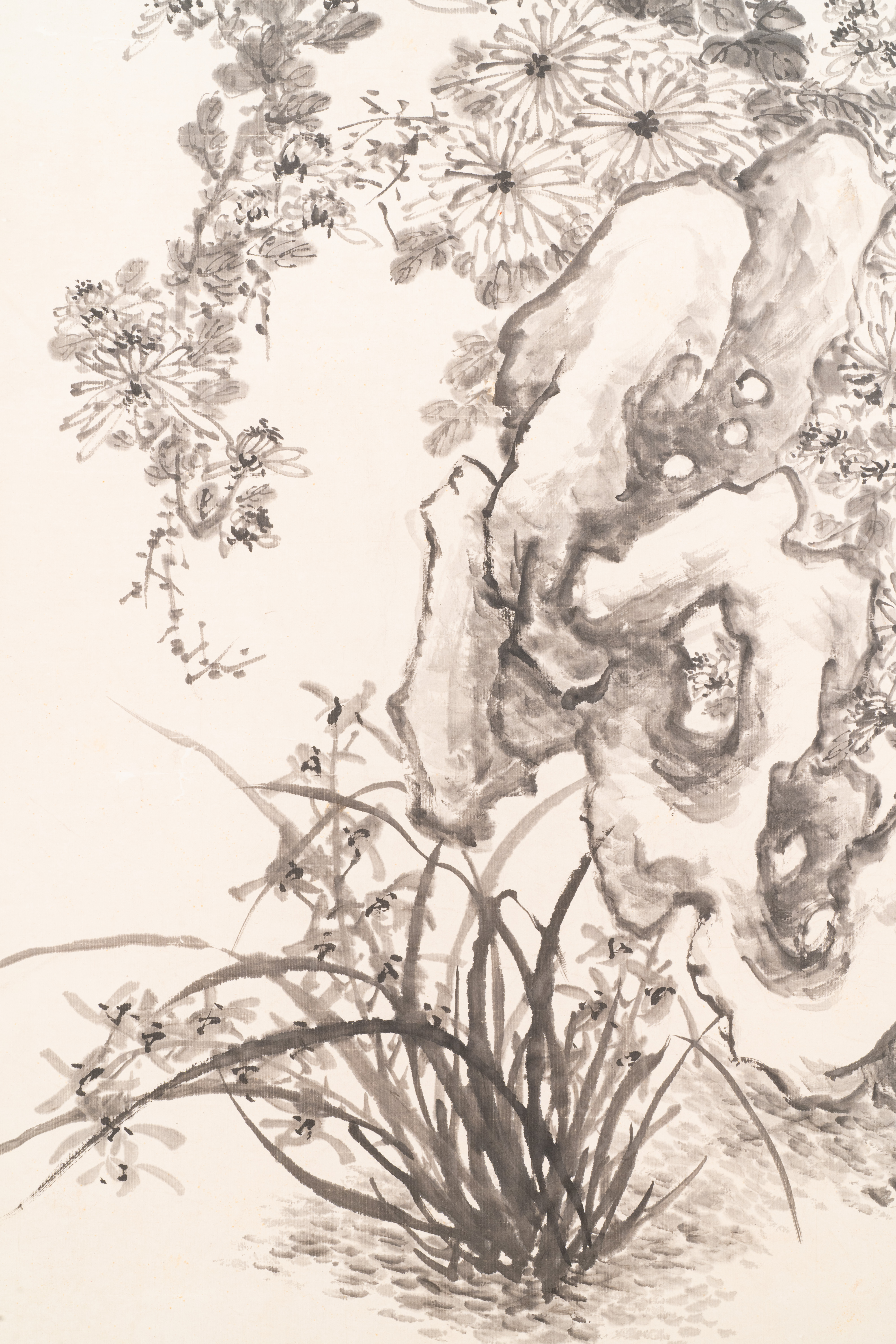 He Xiangning ä½•é¦™å‡ (1878-1972): 'Chrysanthemum', ink on paper, dated 1954 - Image 4 of 5