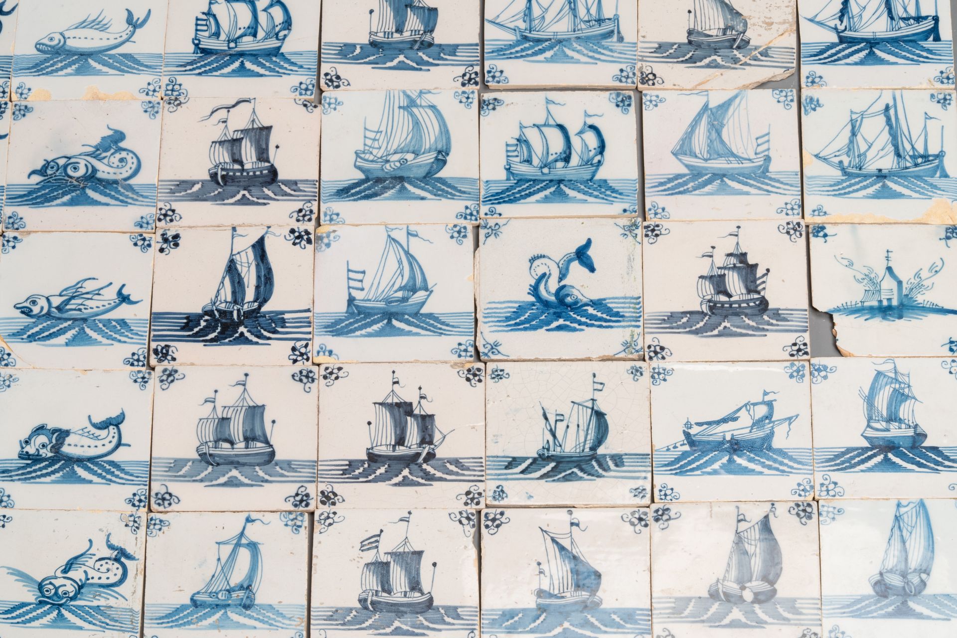 92 blue and white Dutch Delft tiles with sea monsters and ships, 18th C. - Image 14 of 16