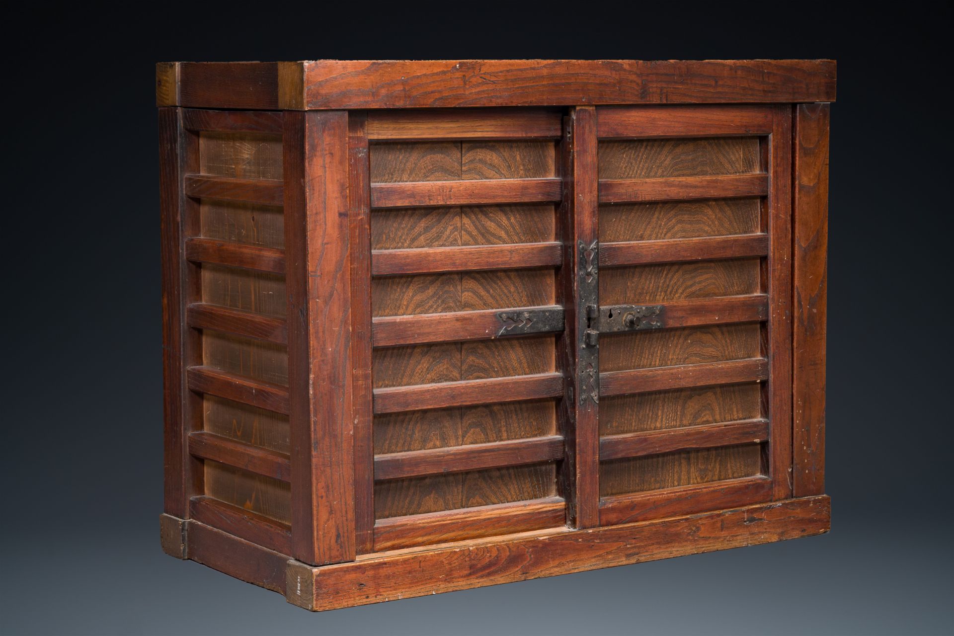 A Japanese wooden tansu chest, 19/20th C.